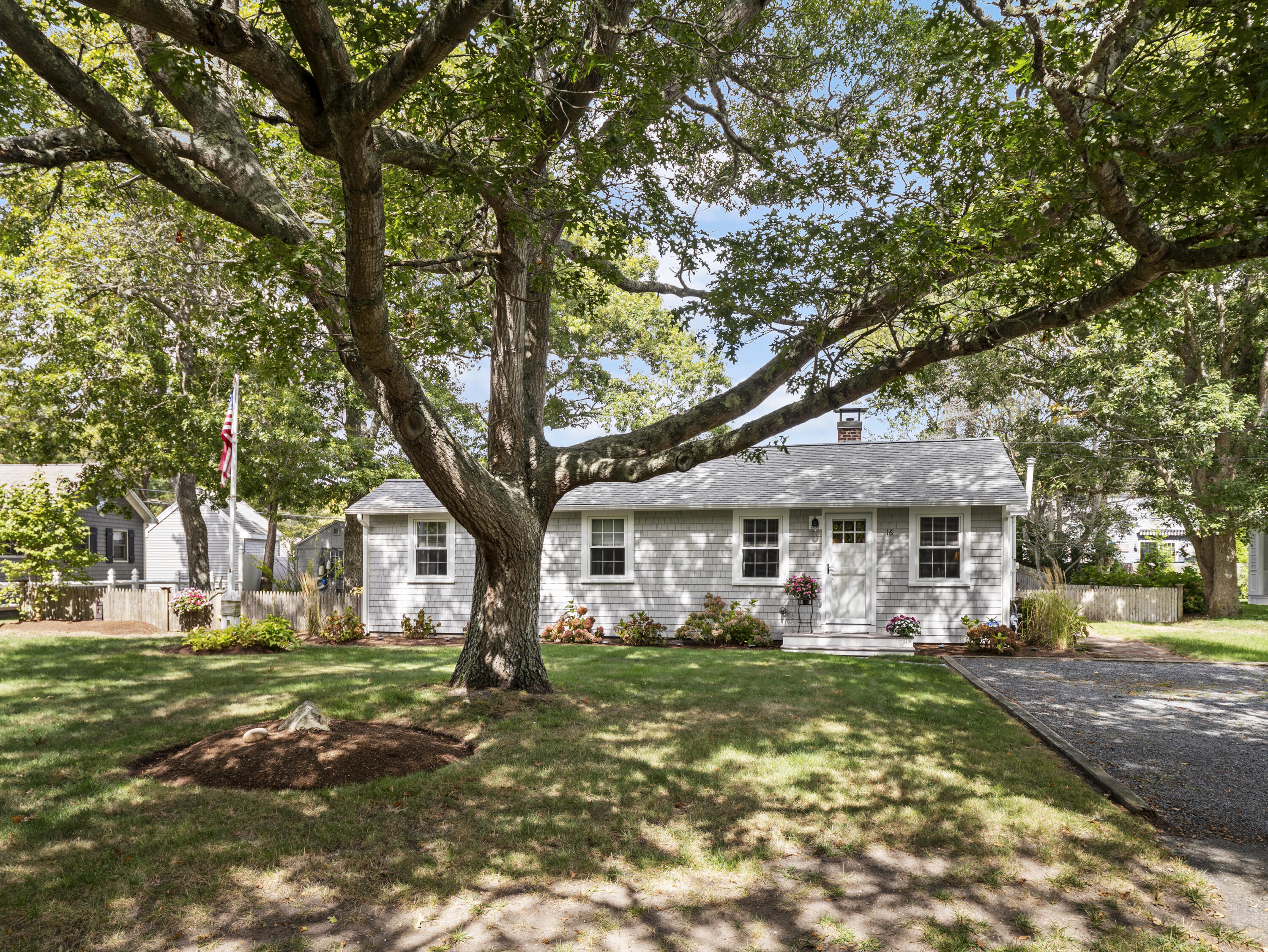 16 Peregrine Lane