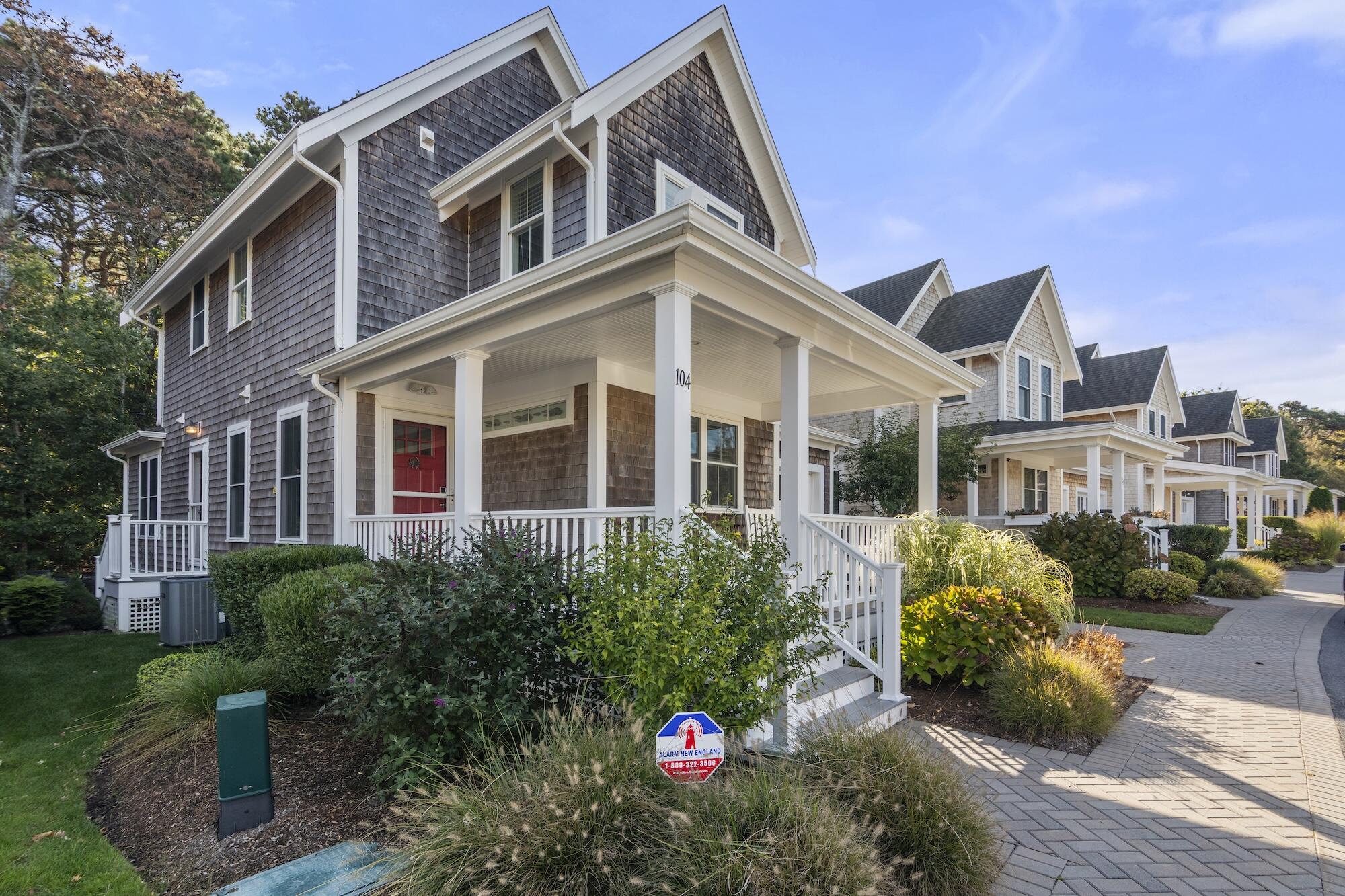 104 Sachemus Trail UNIT 104