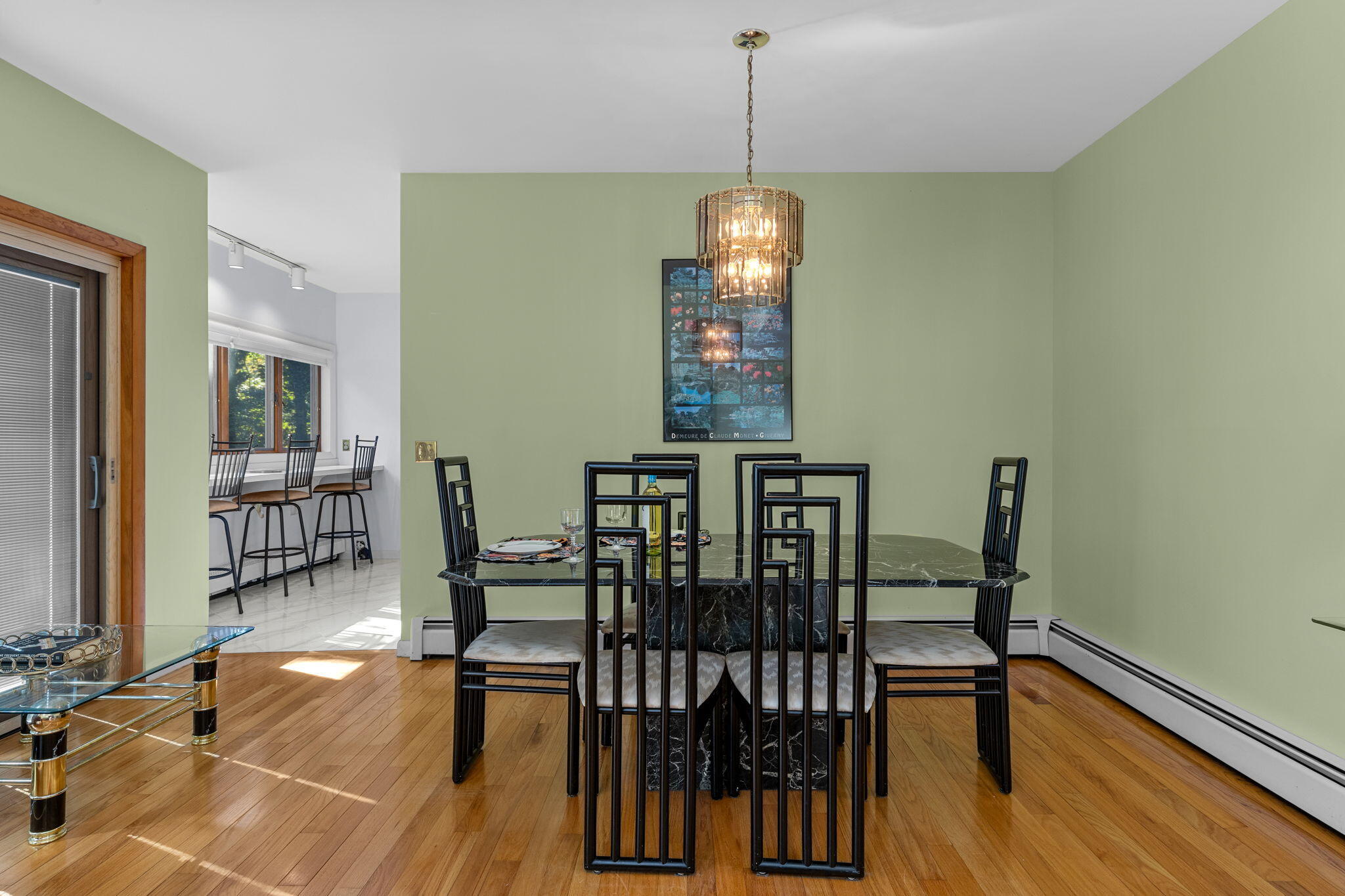 25 Twin Rocks Drive