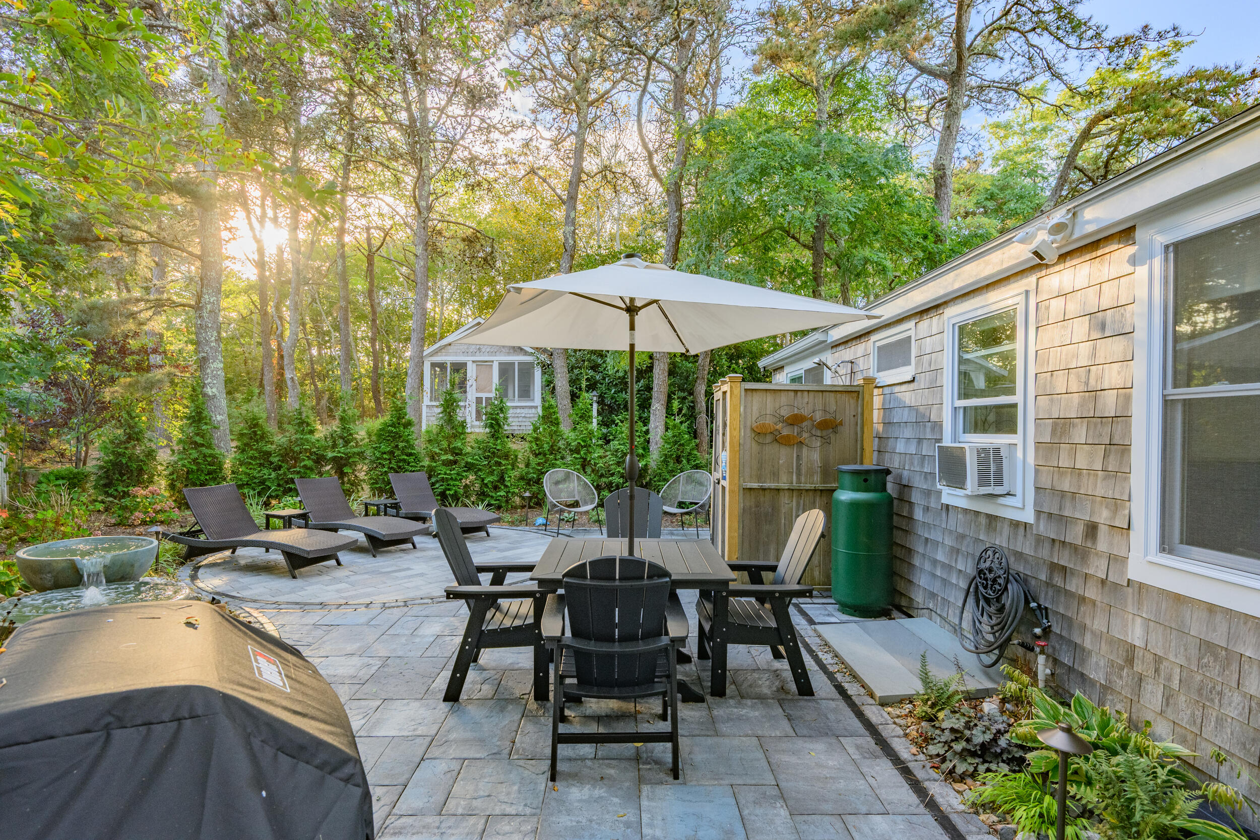 82 Shore Road UNIT 8