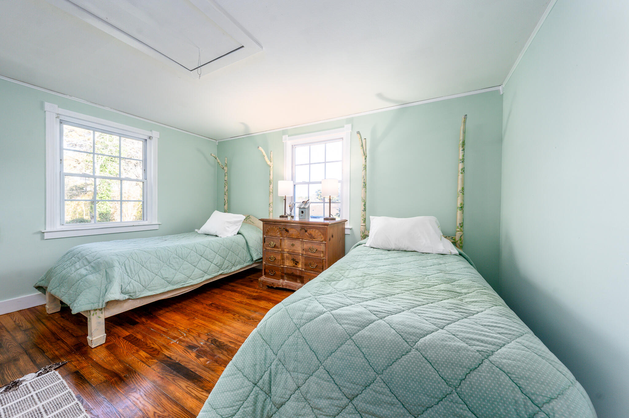 39 Meadow Brook Road