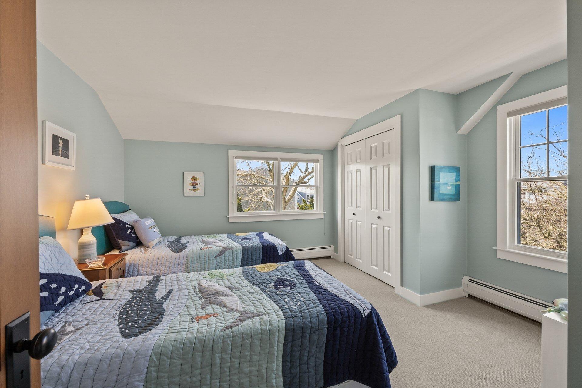 8 Wyndemere Bluffs Road