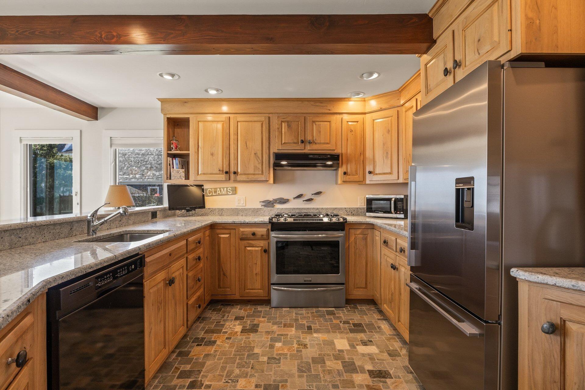 8 Wyndemere Bluffs Road