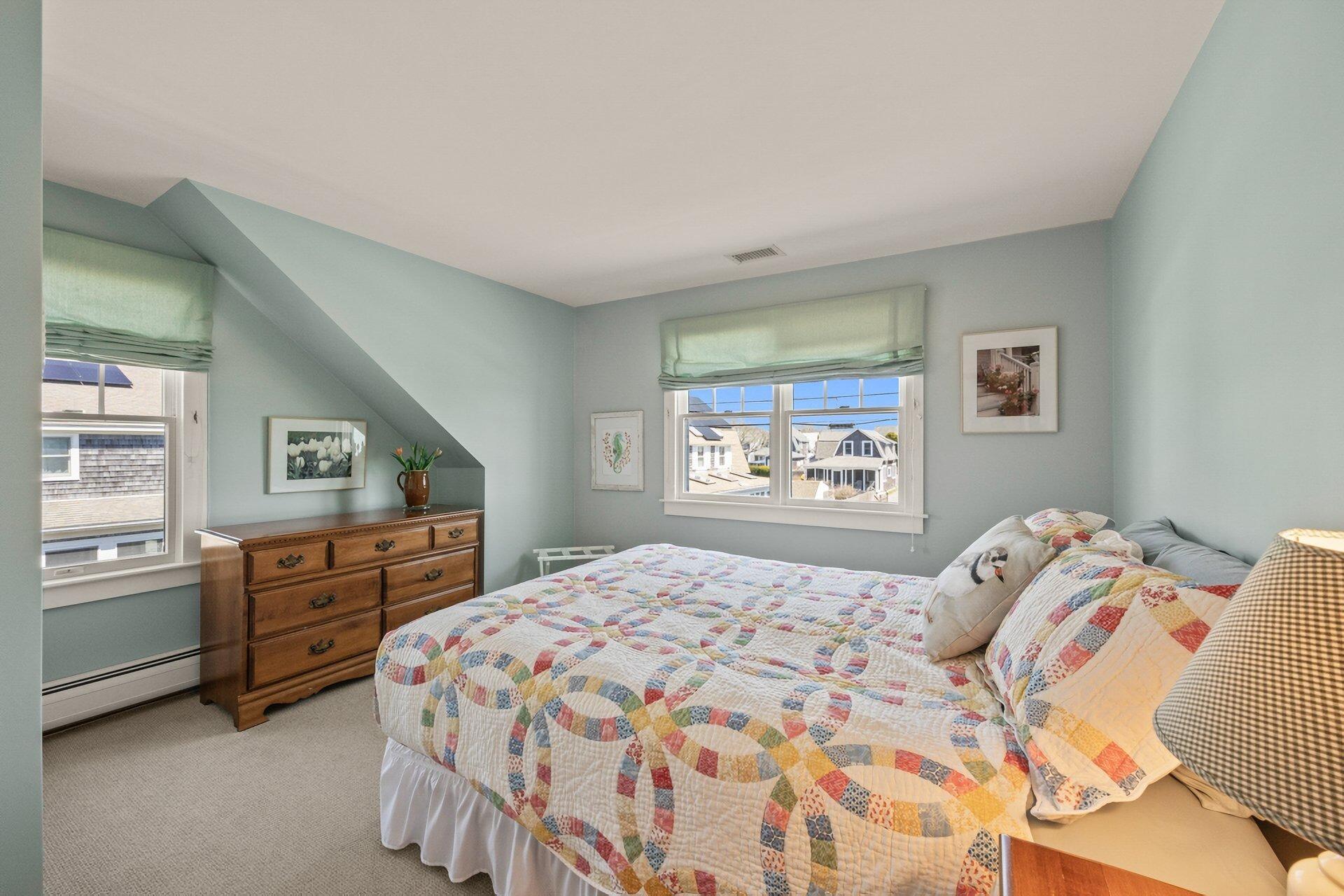 8 Wyndemere Bluffs Road