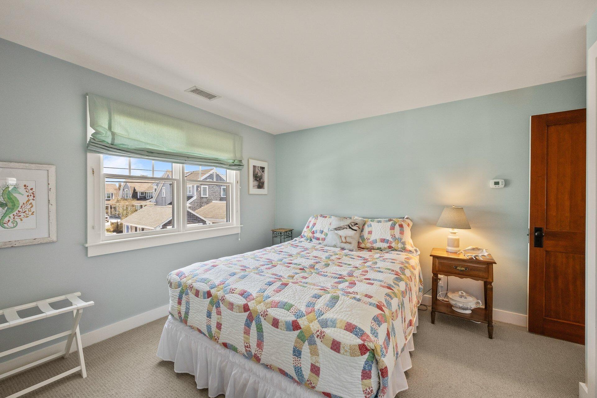 8 Wyndemere Bluffs Road