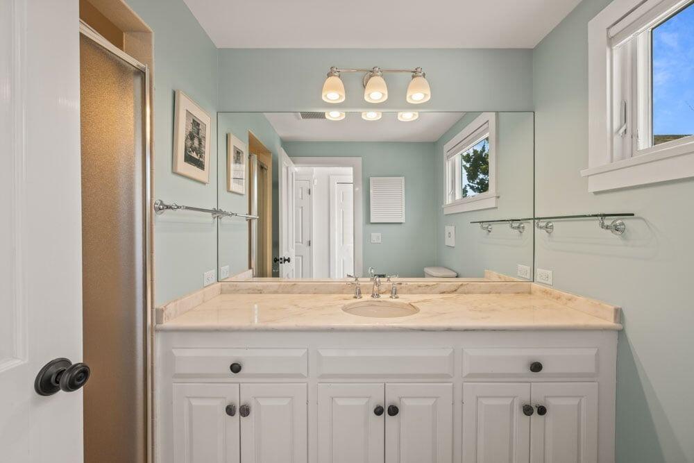 8 Wyndemere Bluffs Road