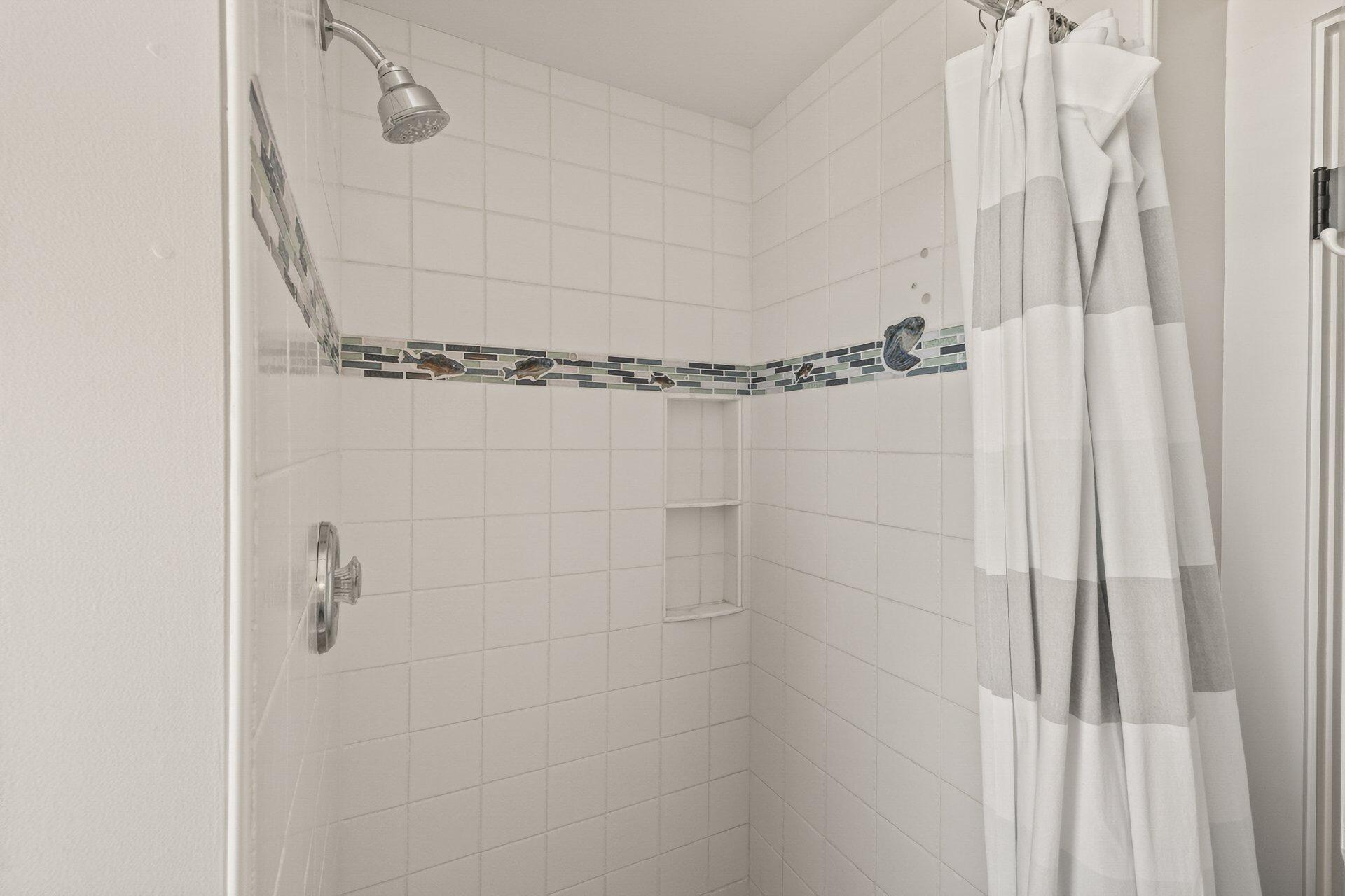 8 Wyndemere Bluffs Road