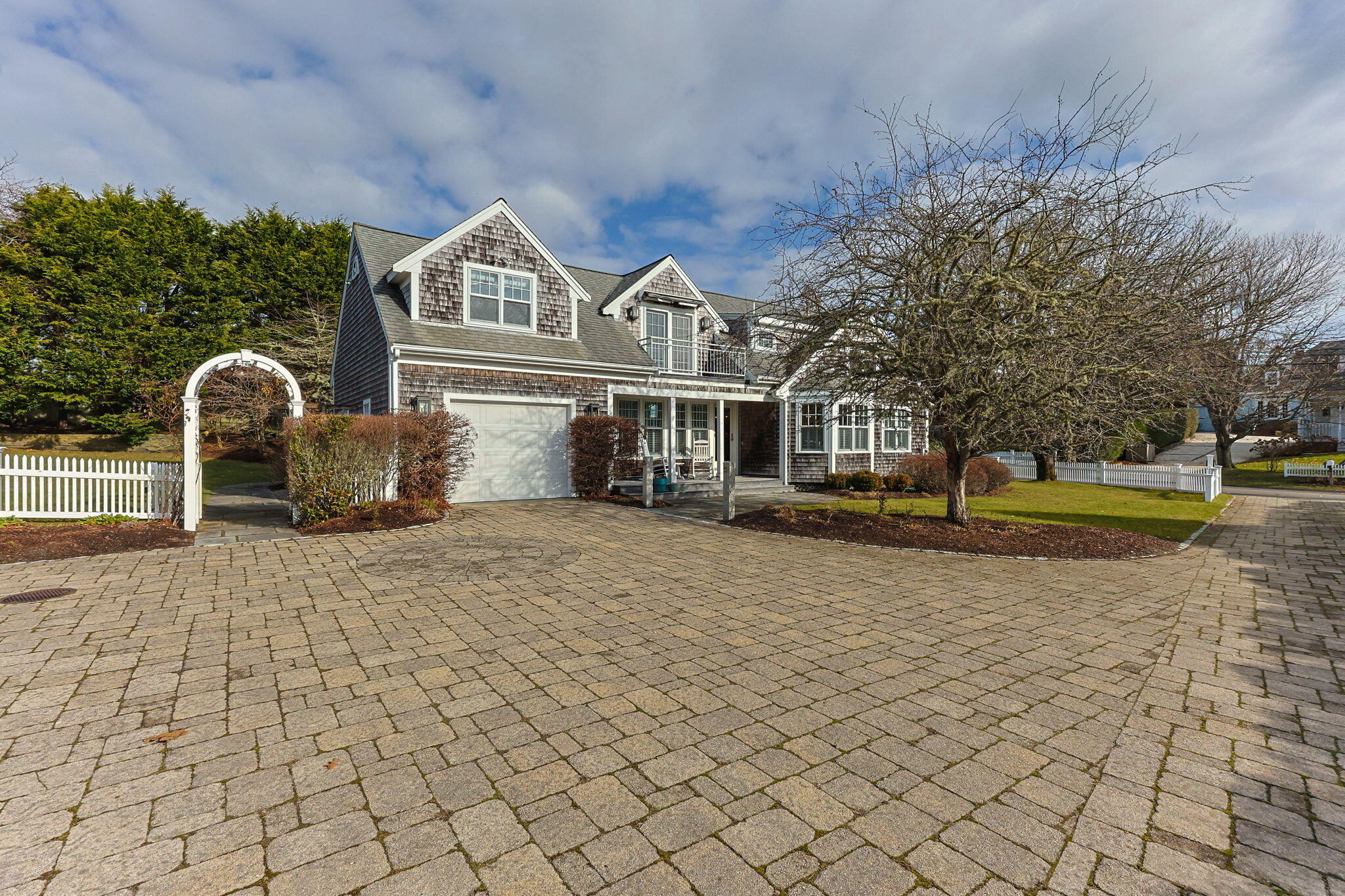 404 Stage Harbor Road