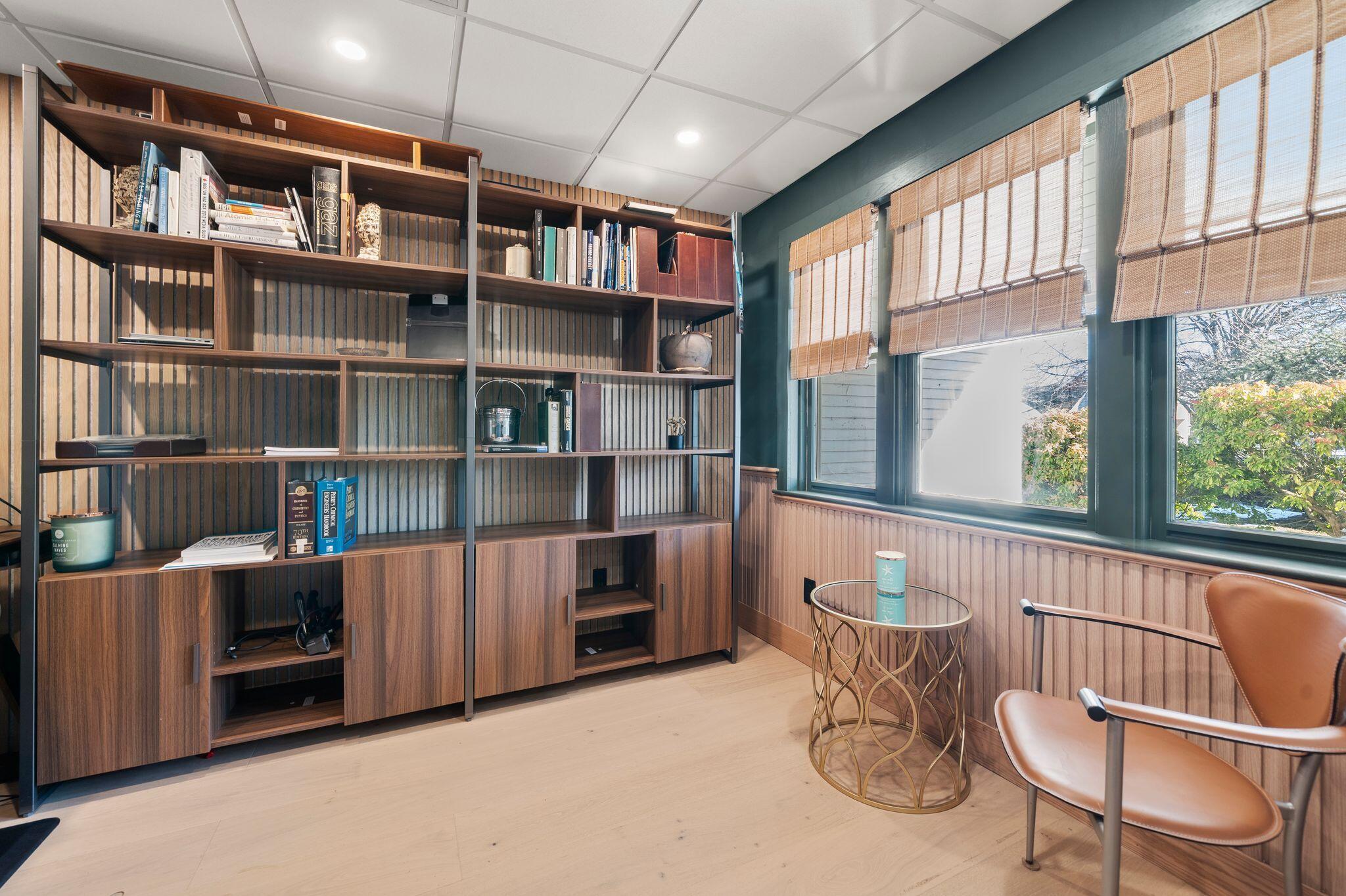 6 Munson Meeting Way # 6 Unit: 5 & 6