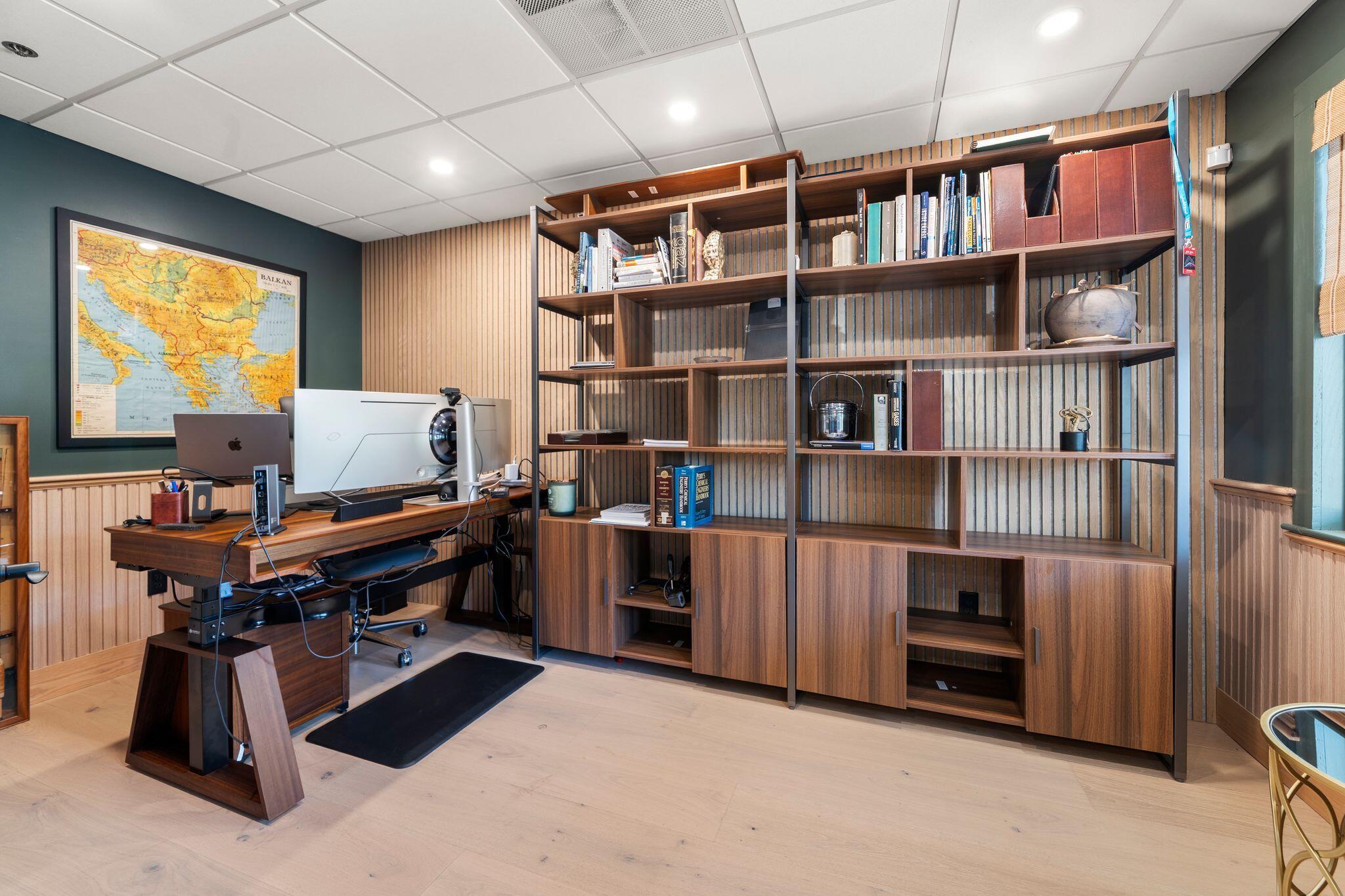 6 Munson Meeting Way # 6 Unit: 5 & 6