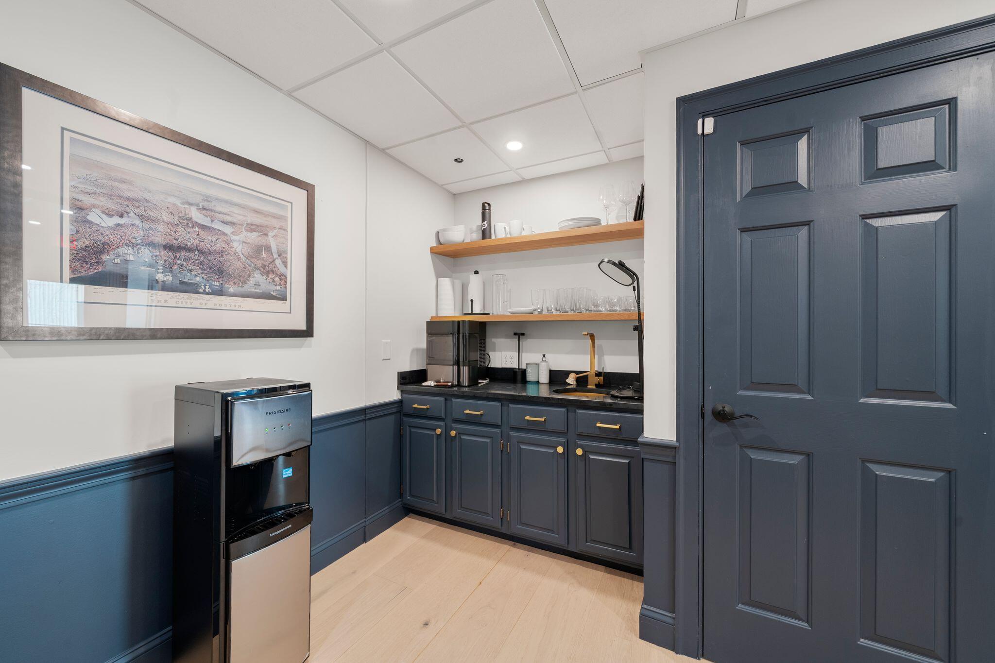 6 Munson Meeting Way # 6 Unit: 5 & 6