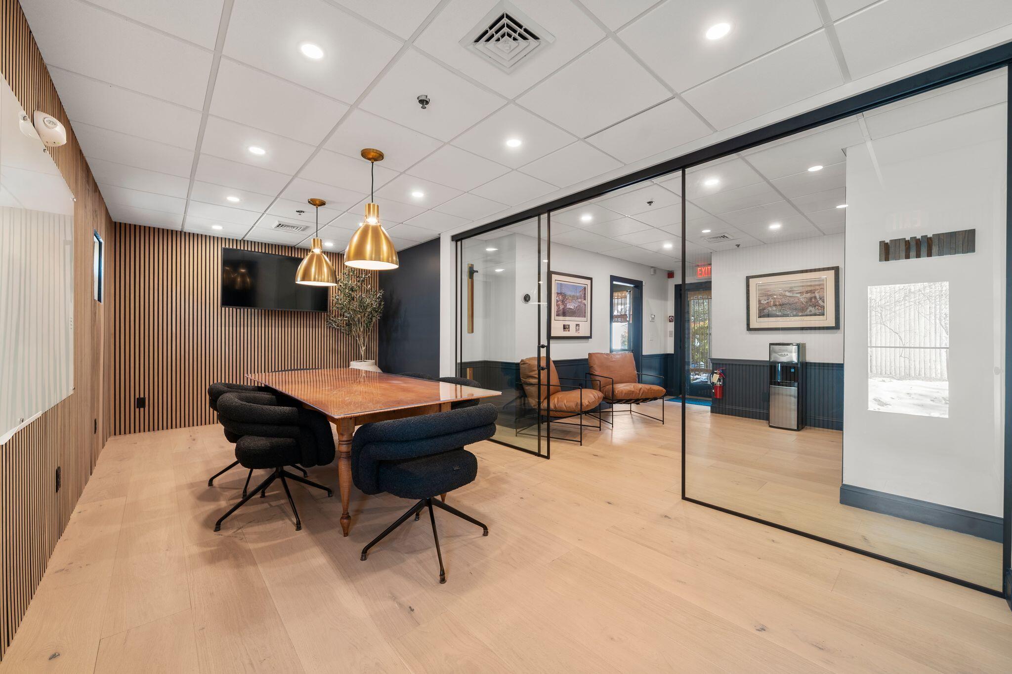 6 Munson Meeting Way # 6 Unit: 5 & 6