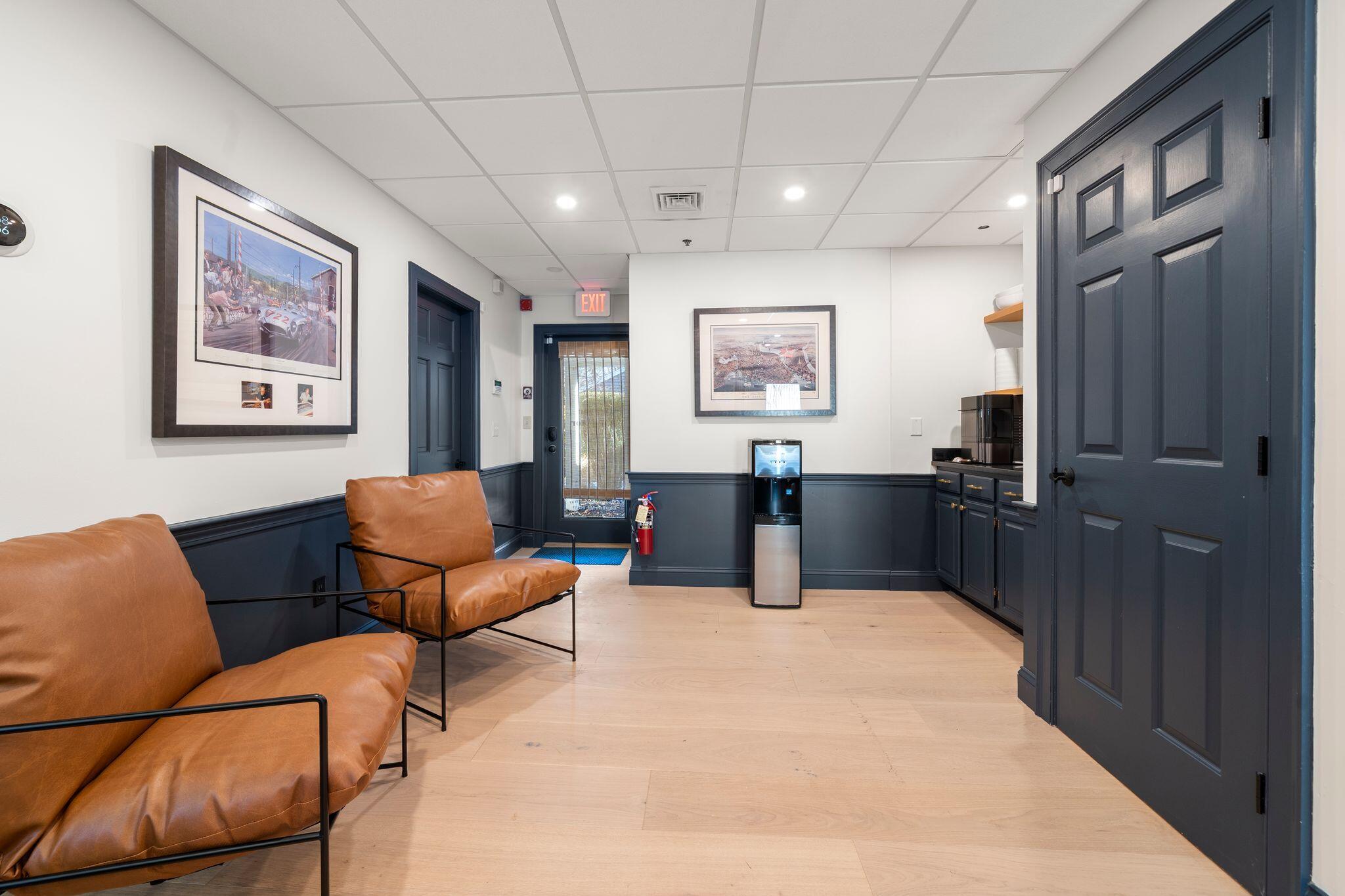 6 Munson Meeting Way # 6 Unit: 5 & 6