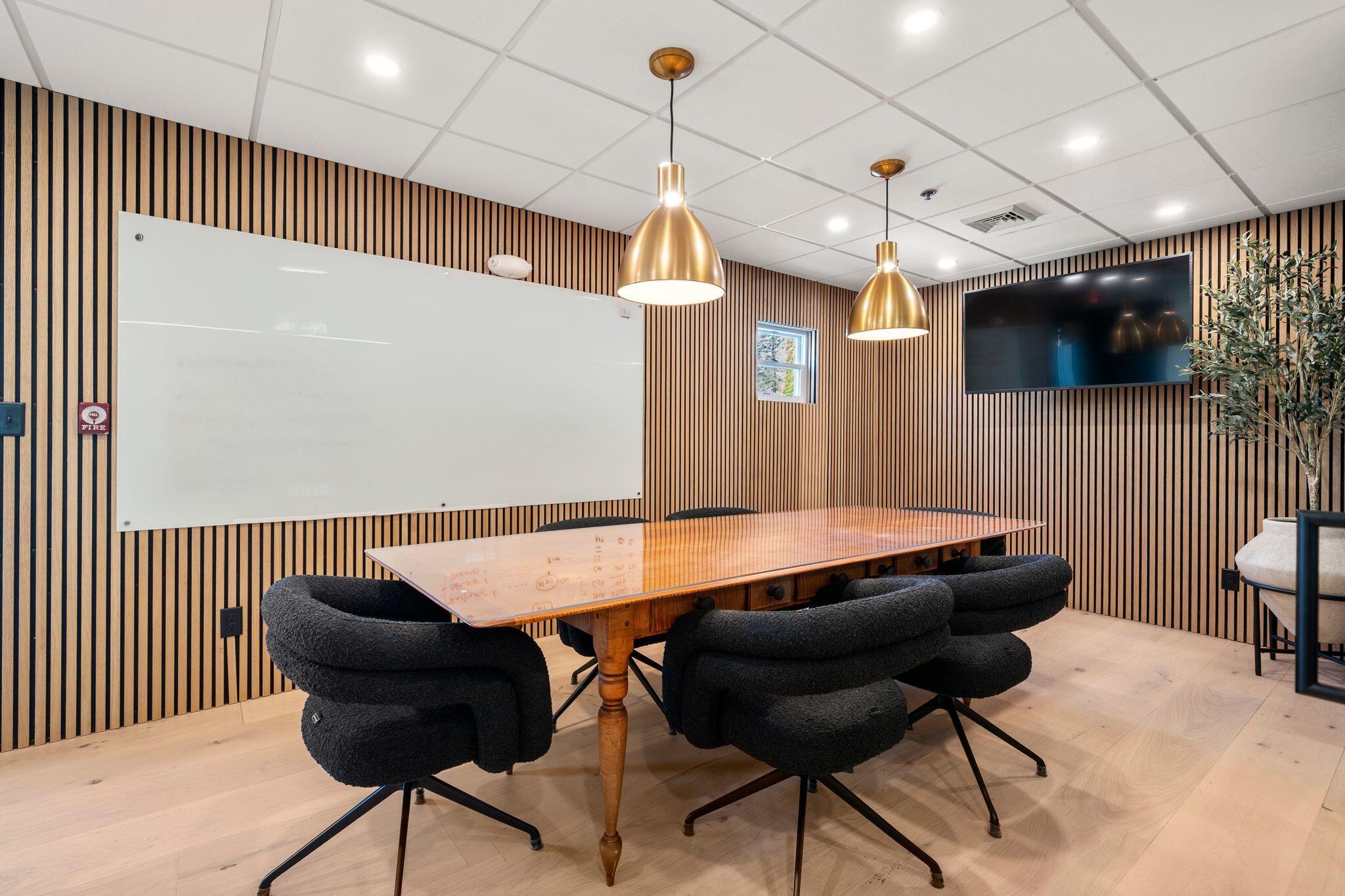 6 Munson Meeting Way # 6 Unit: 5 & 6