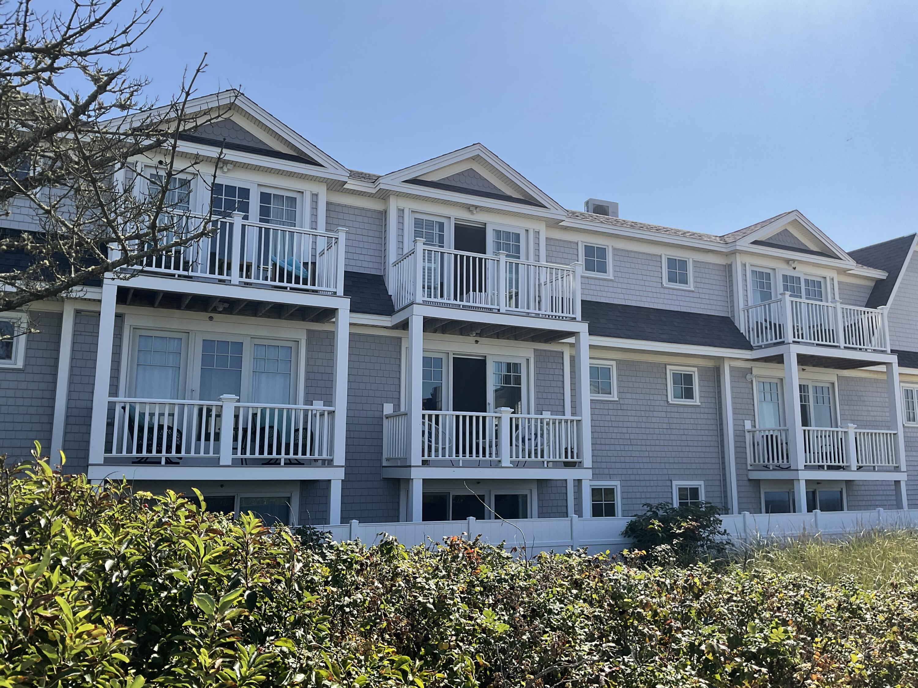 9 Chase Avenue # 6 Unit: U-6