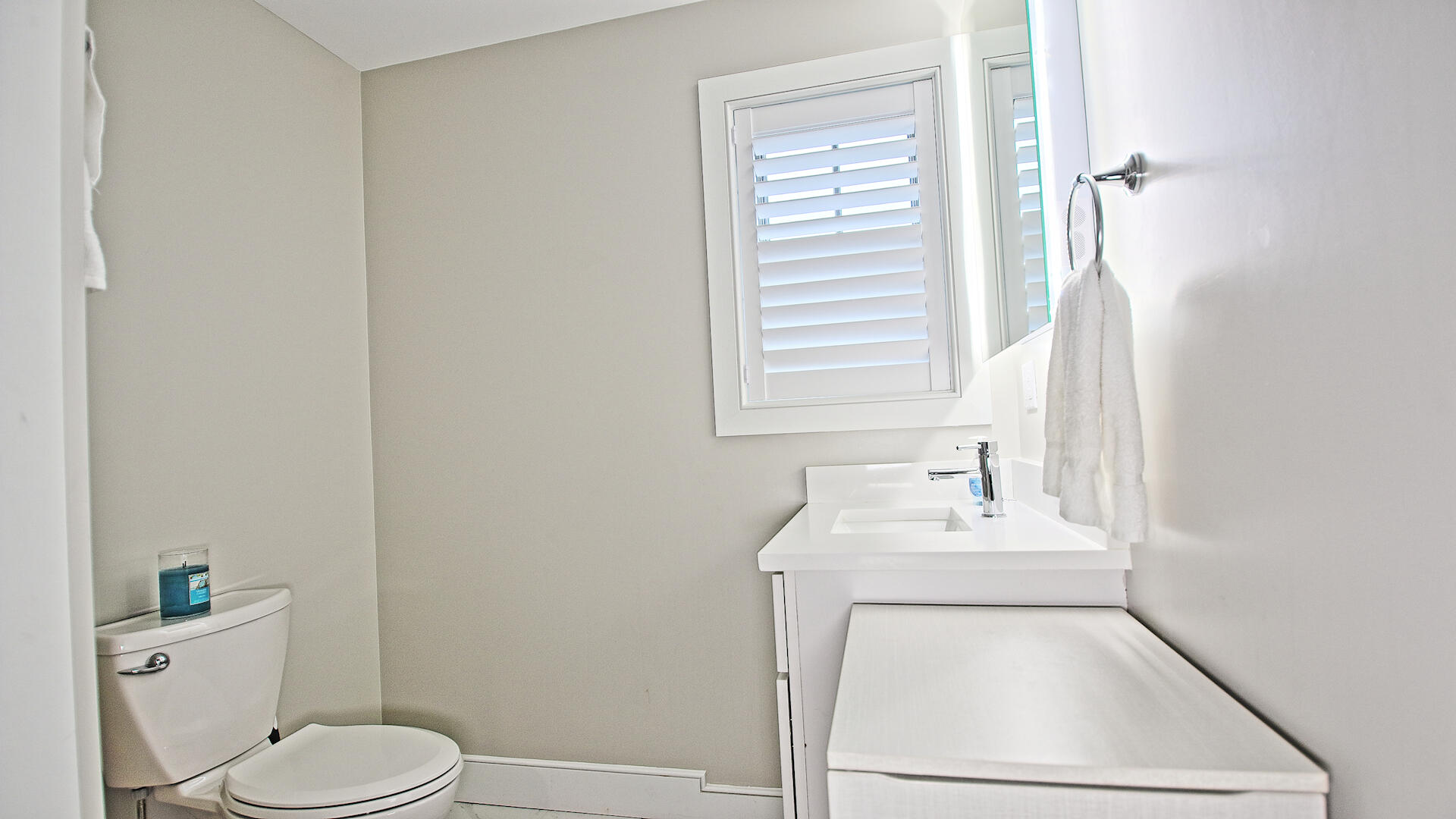 9 Chase Avenue # 6 Unit: U-6