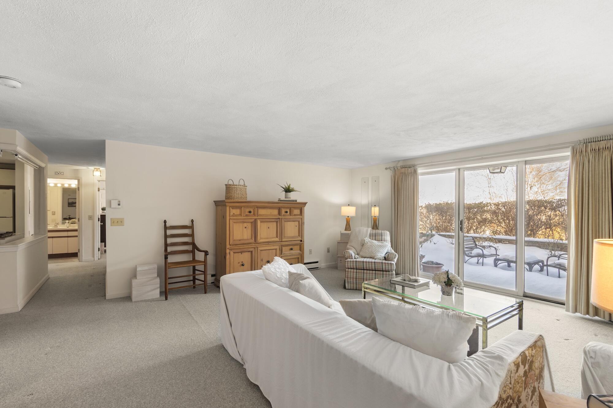 3 Hilltop Drive UNIT 3