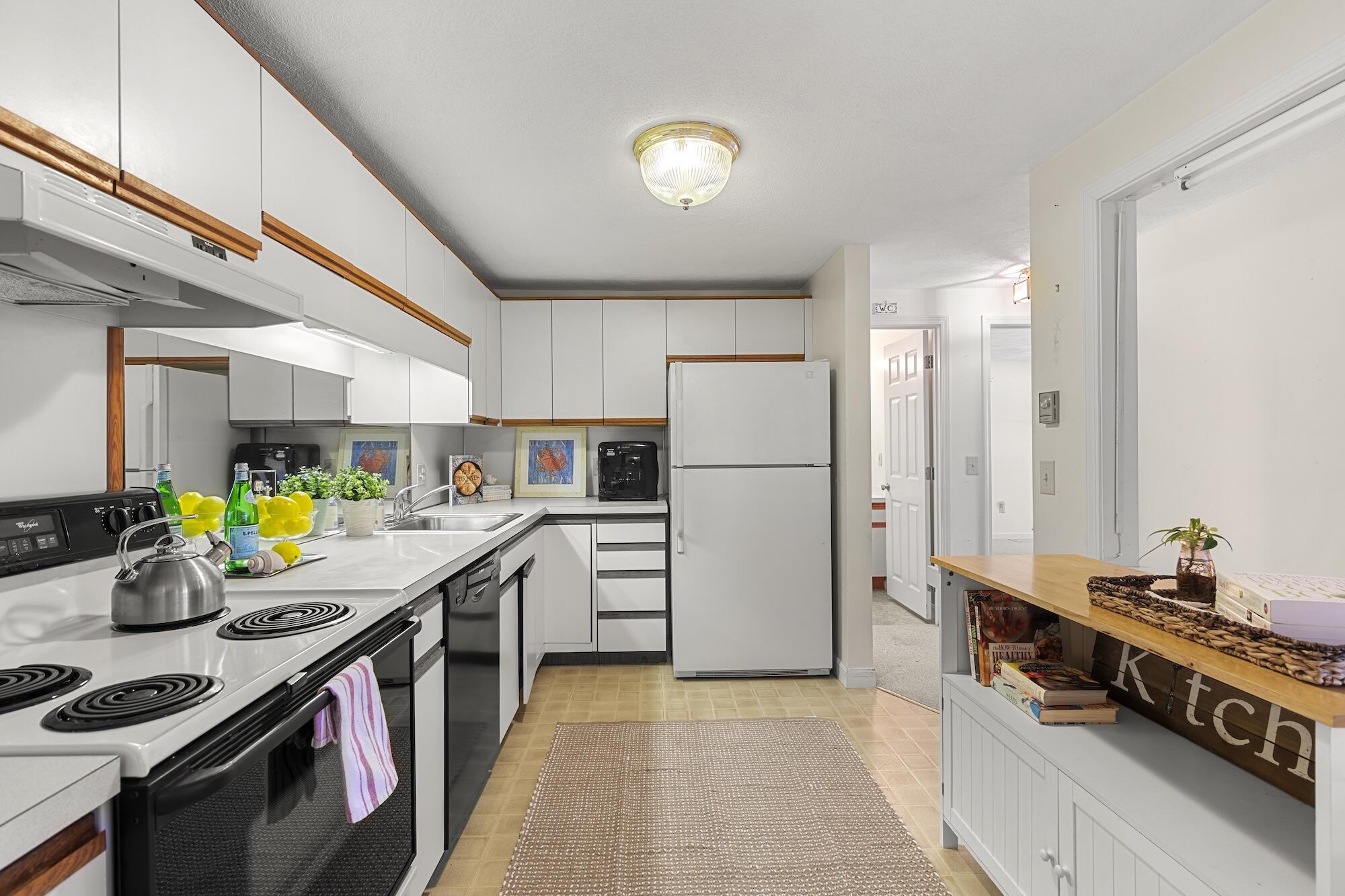 3 Hilltop Drive UNIT 3