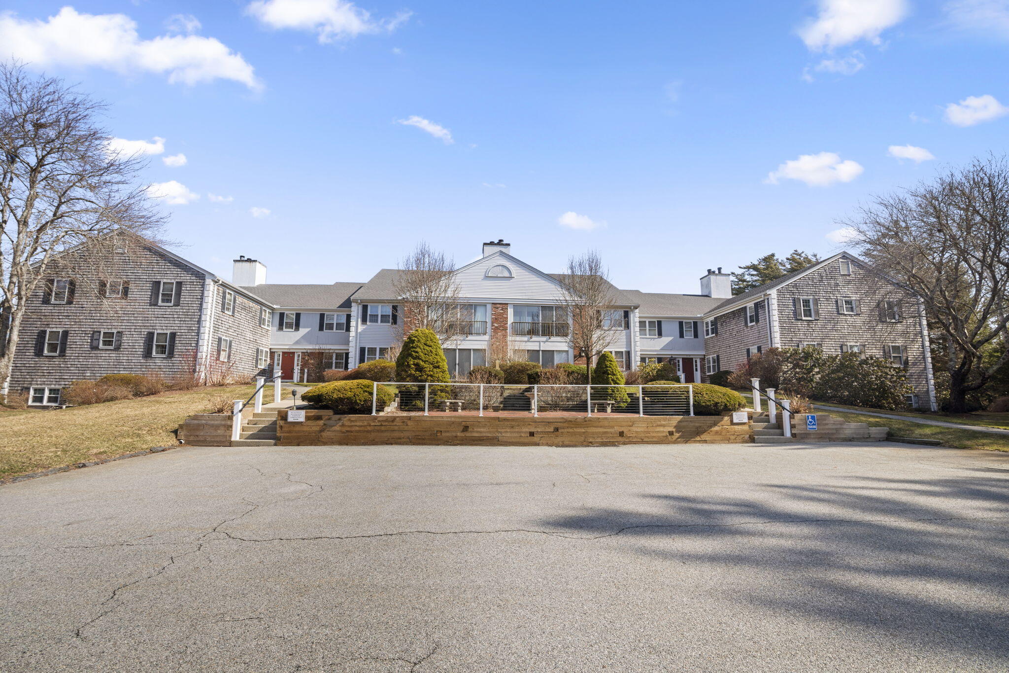 3 Hilltop Drive UNIT 3
