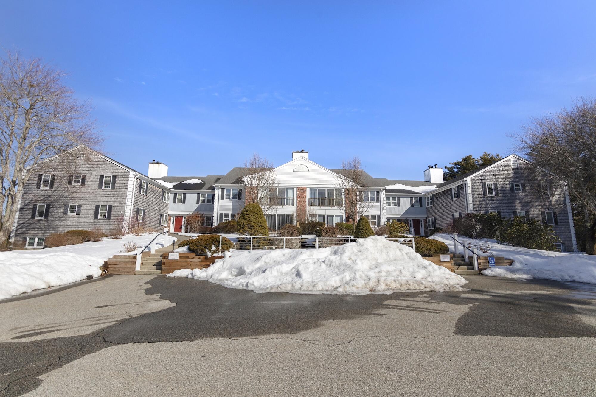 3 Hilltop Drive UNIT 3