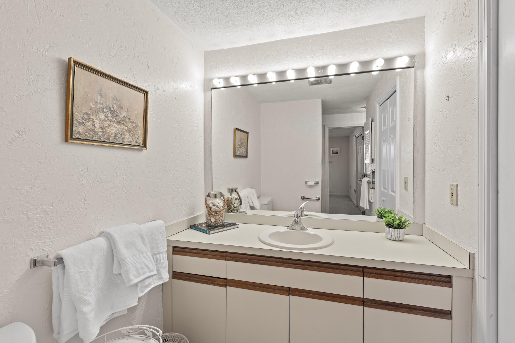 3 Hilltop Drive UNIT 3