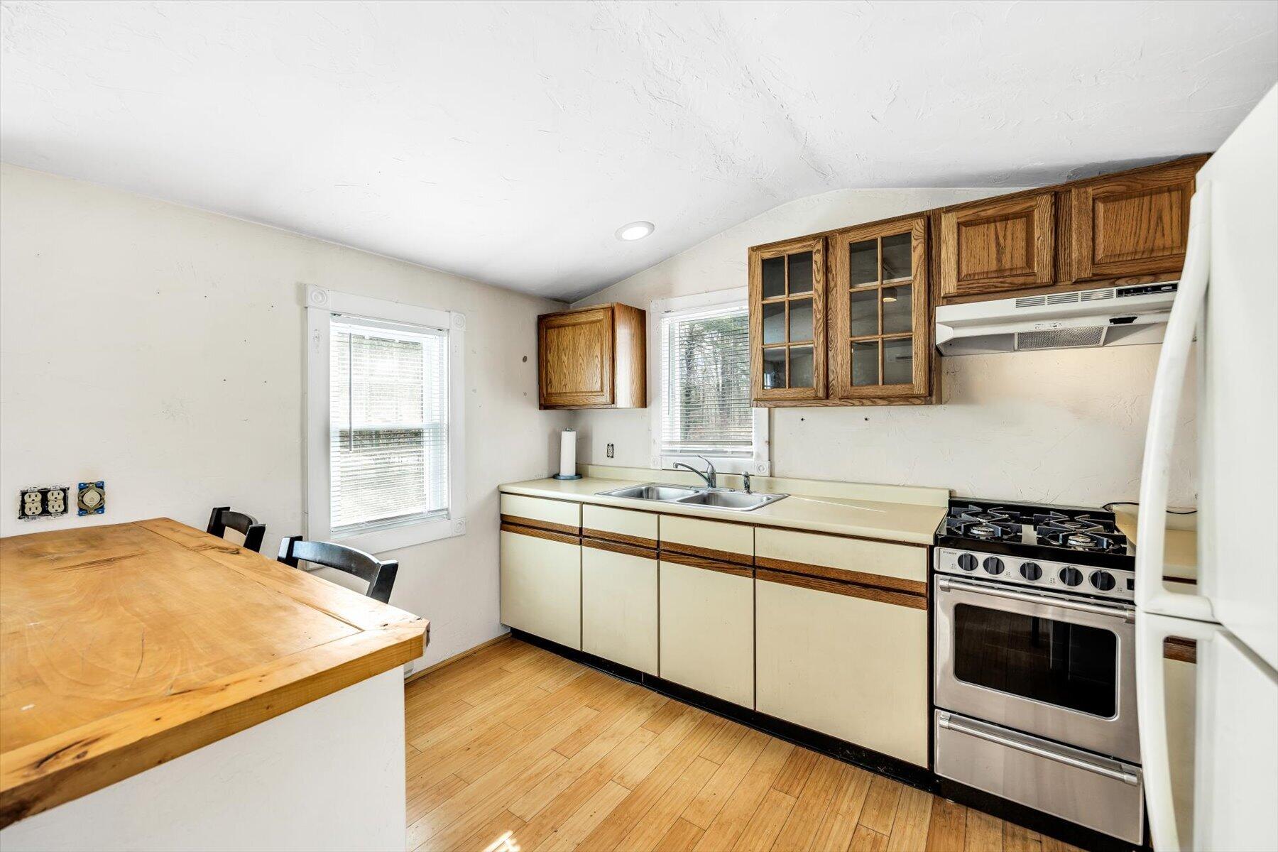 12 Indian Trail