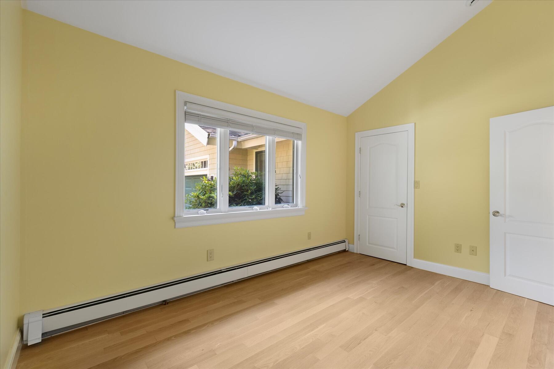 72 Walton Heath Way