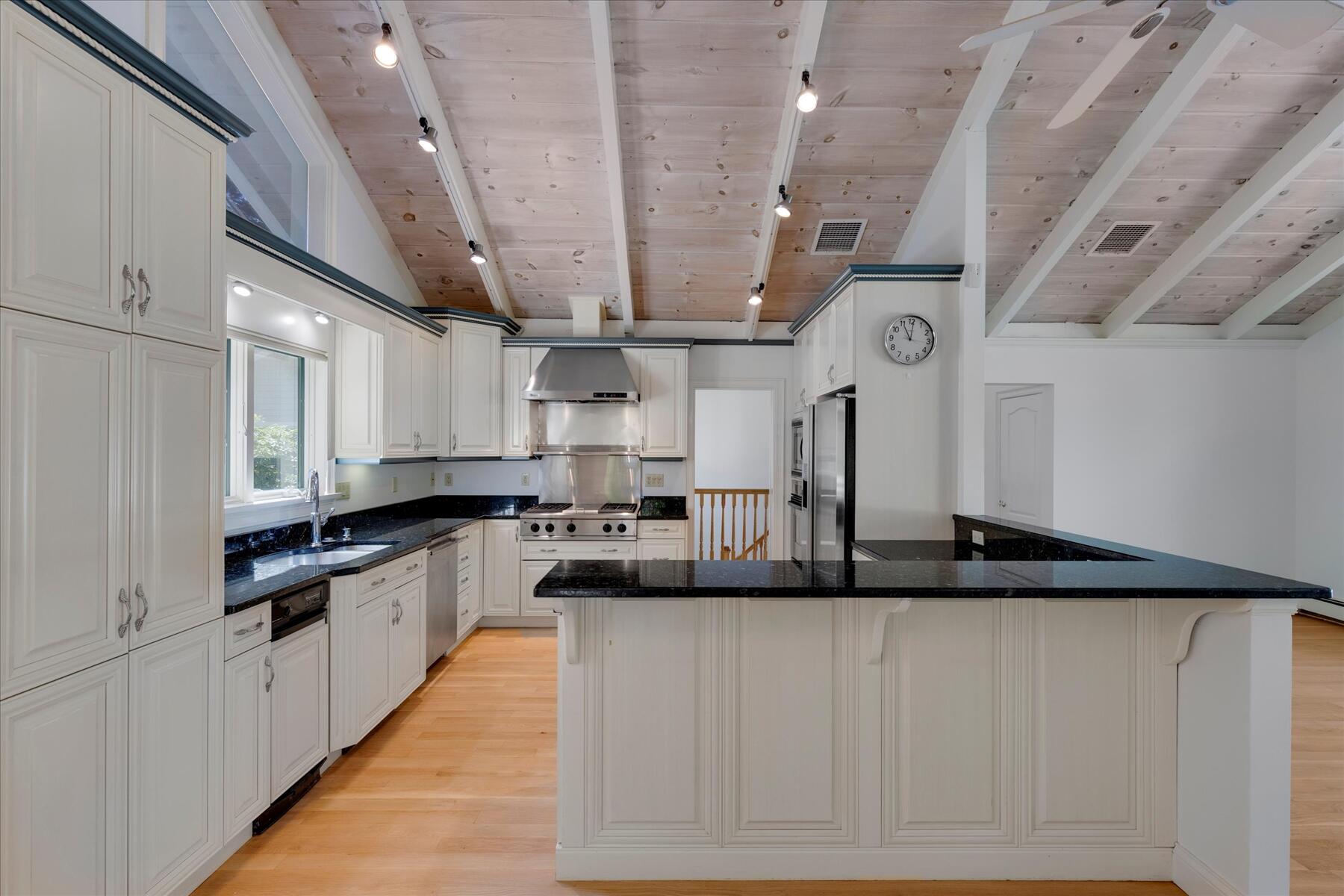 72 Walton Heath Way