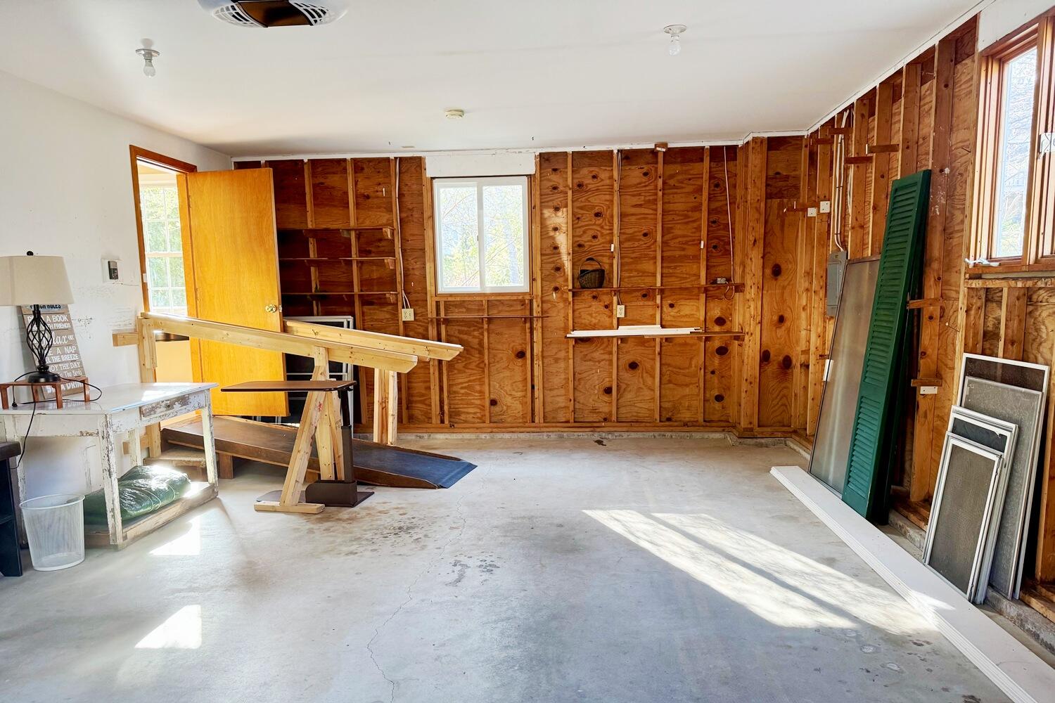 61 Oak Hill Road
