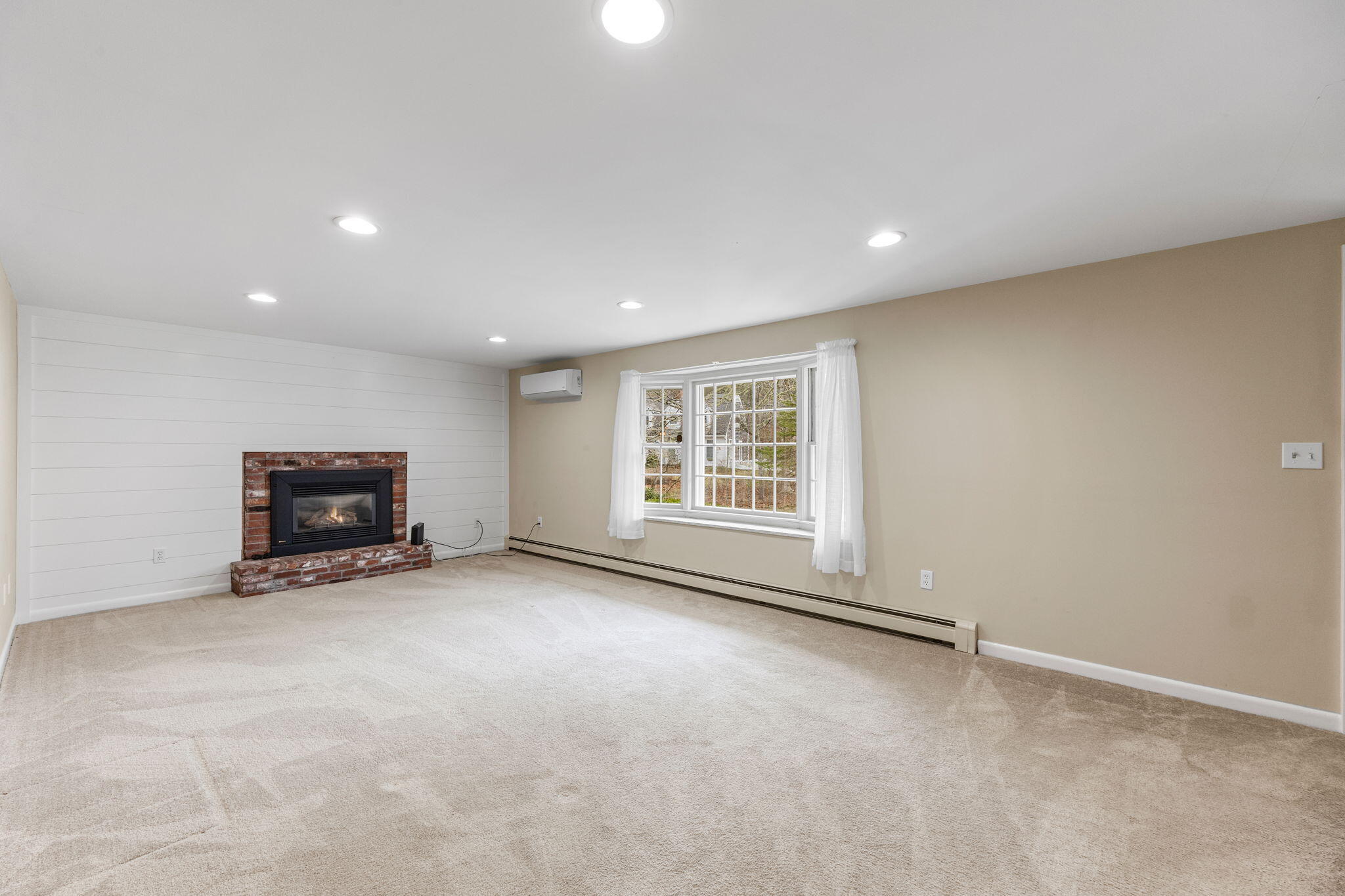 61 Oak Hill Road
