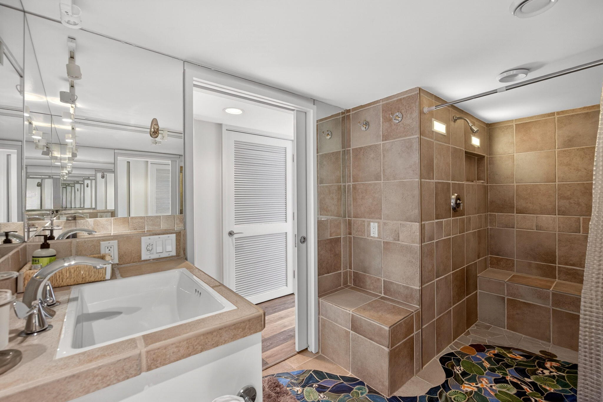 38 Indian Trail