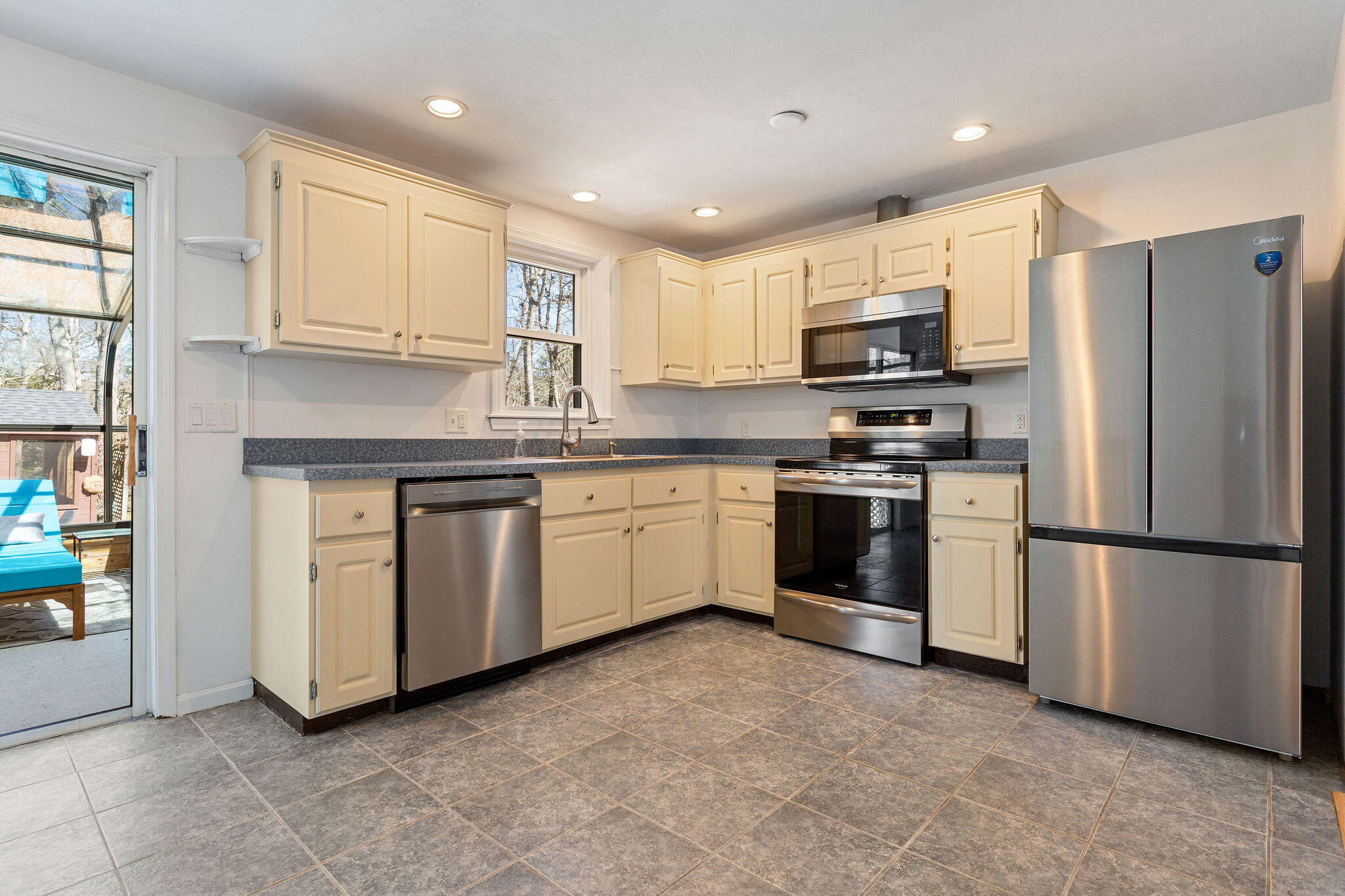 72 W Tupelo Drive