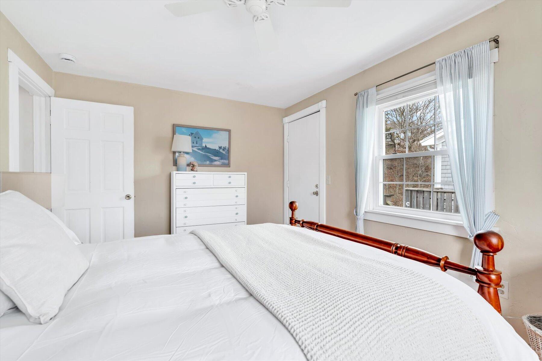 690 Commercial Street UNIT 1D