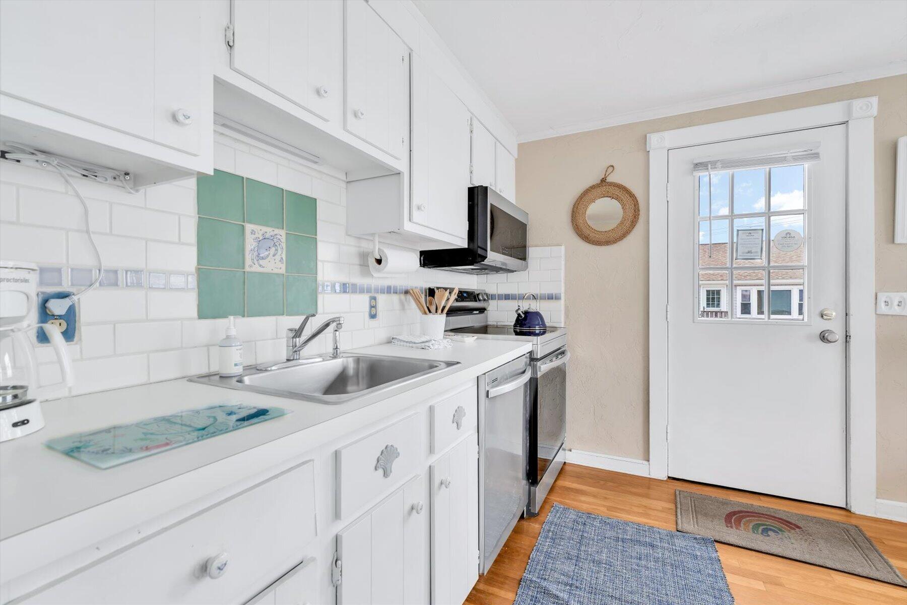 690 Commercial Street UNIT 1D