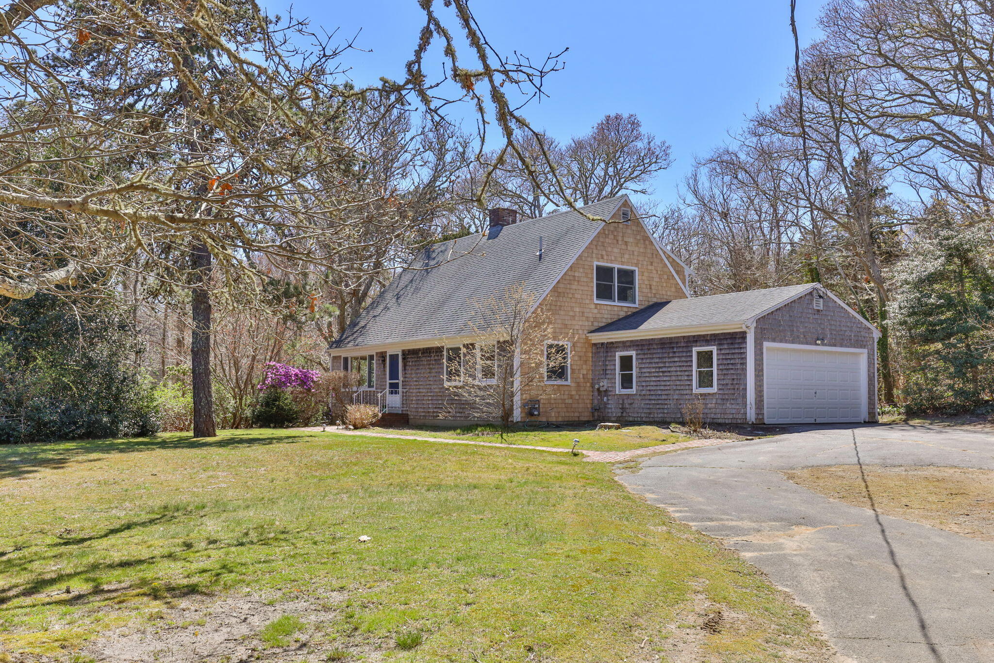 14 Deerwood Lane