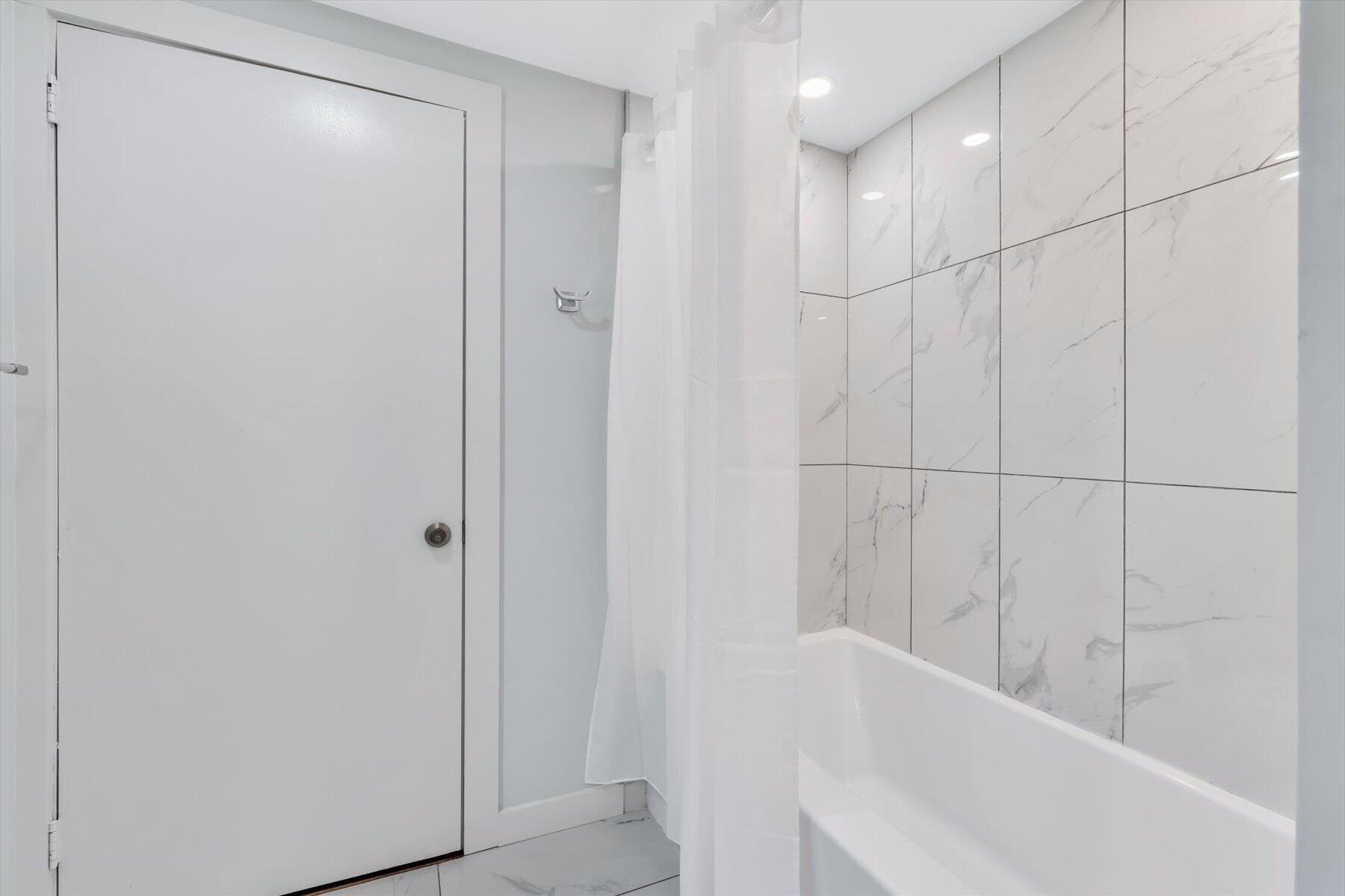 321 Shore Road UNIT 15s