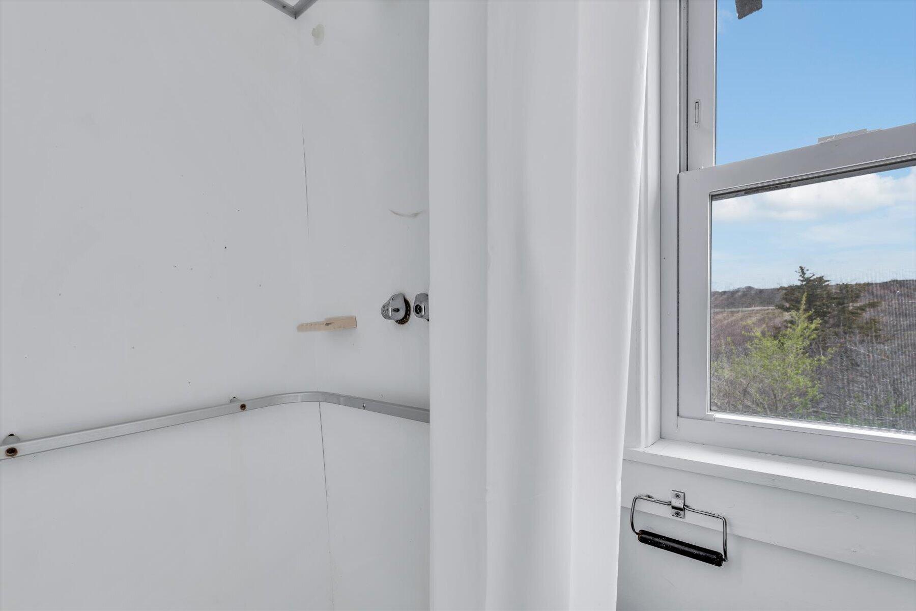 321 Shore Road UNIT 16s