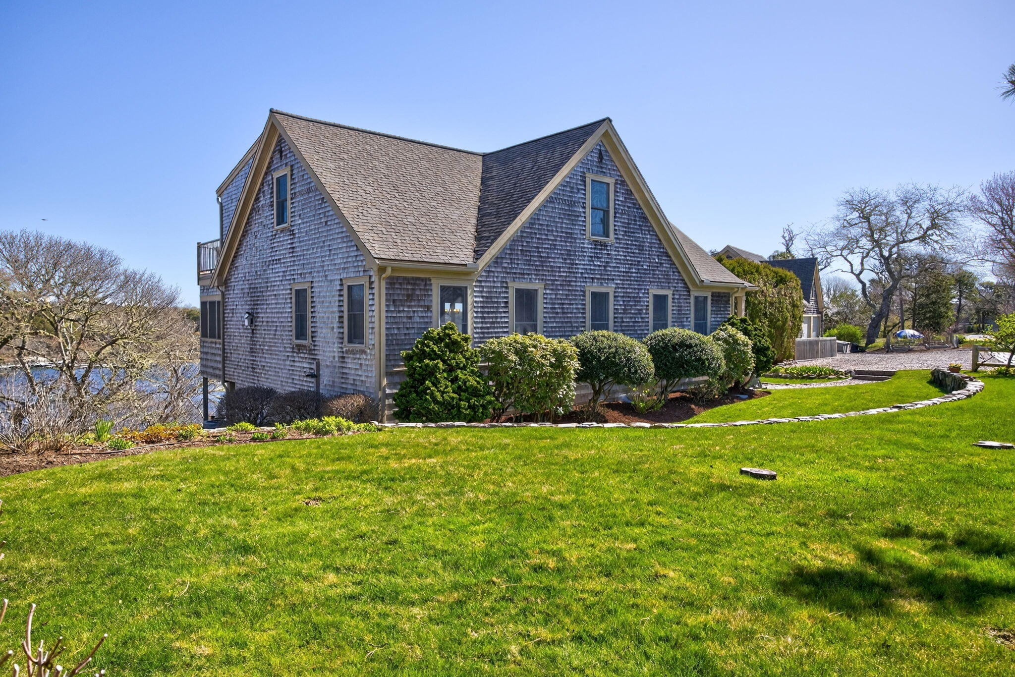 7 Squanto Drive