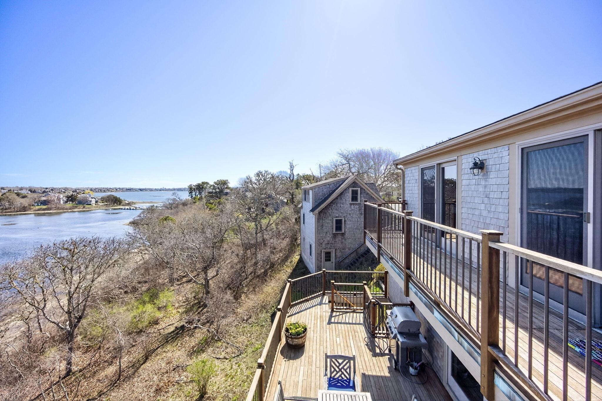 7 Squanto Drive