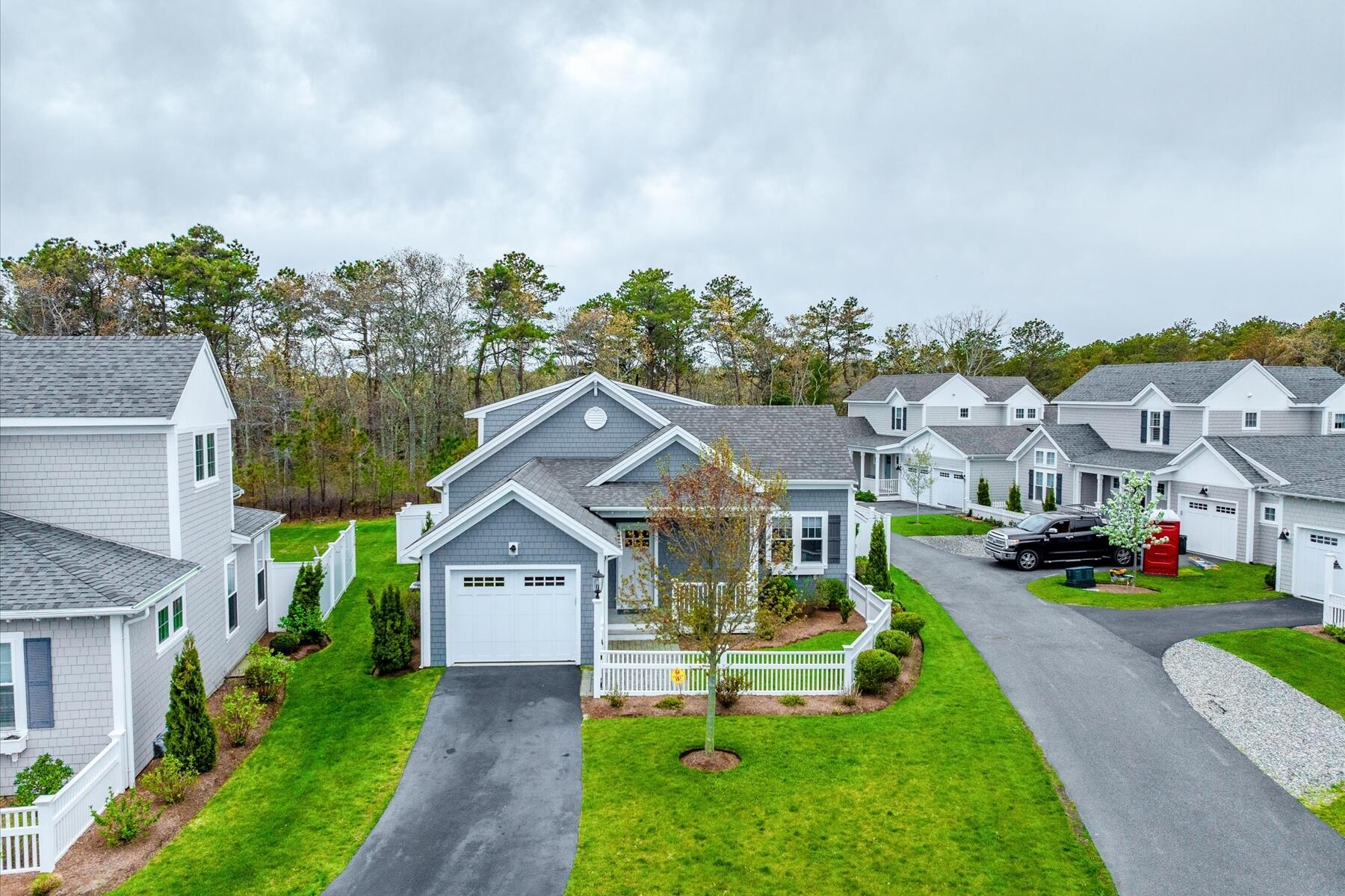 15 Rosewood Circle