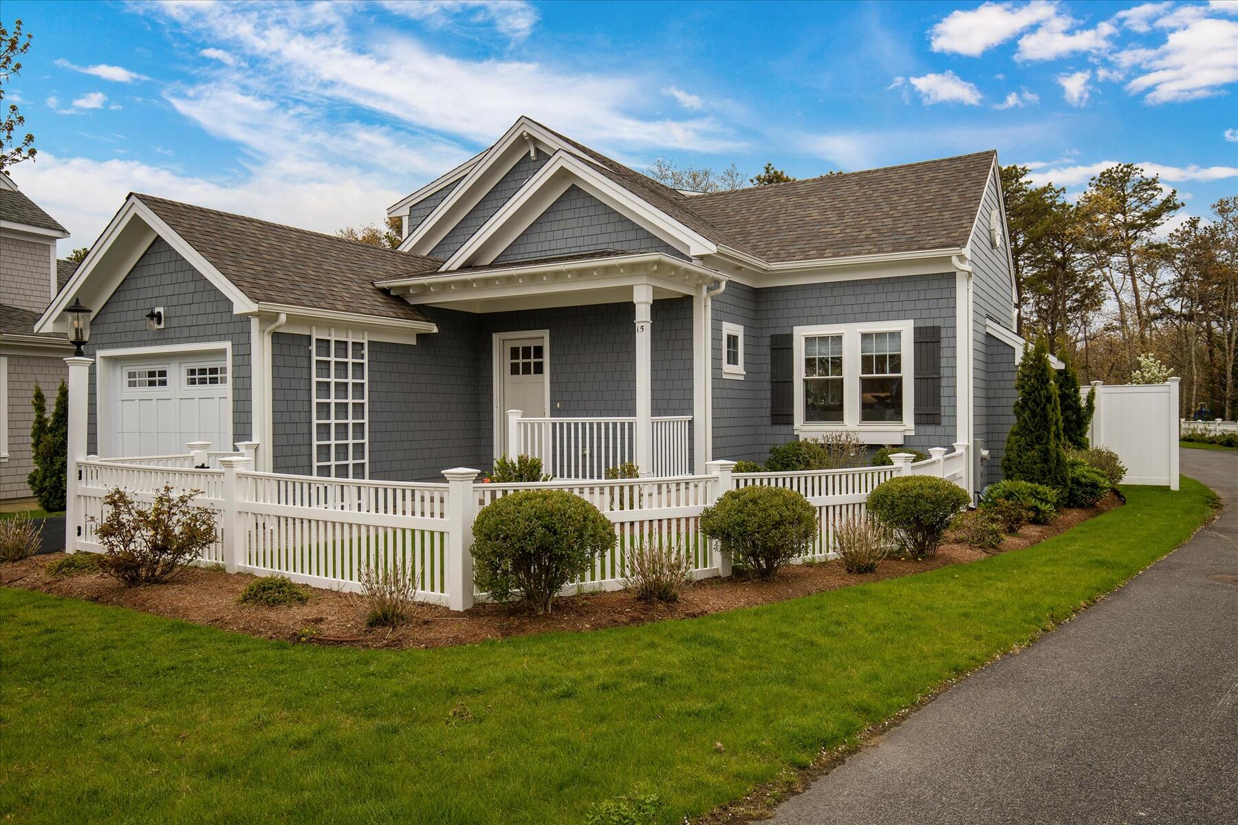 15 Rosewood Circle