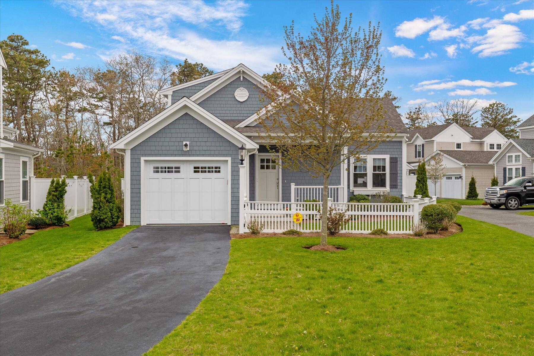 15 Rosewood Circle