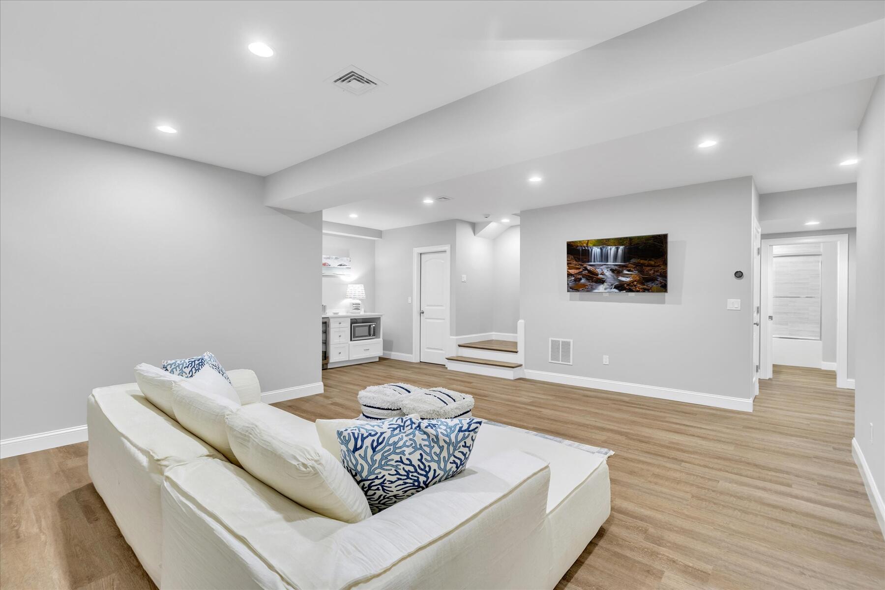 15 Rosewood Circle