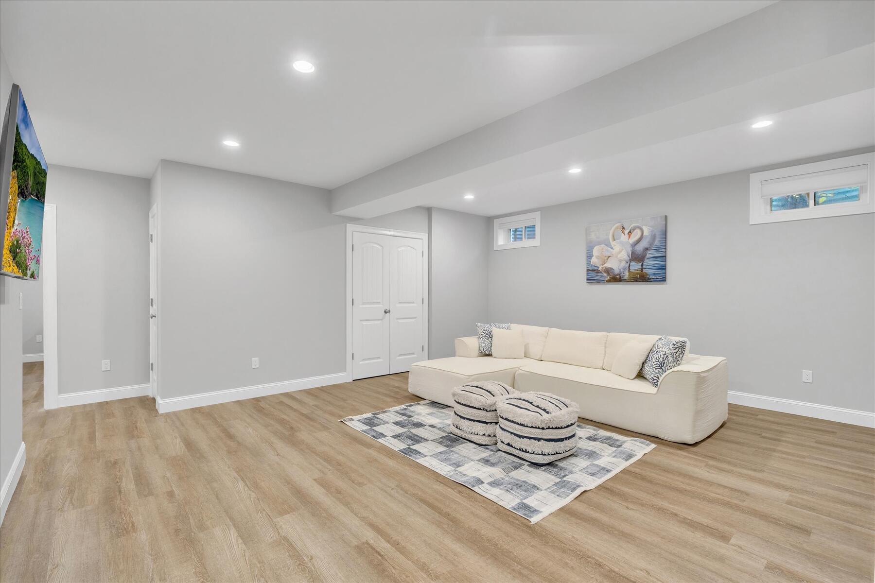 15 Rosewood Circle