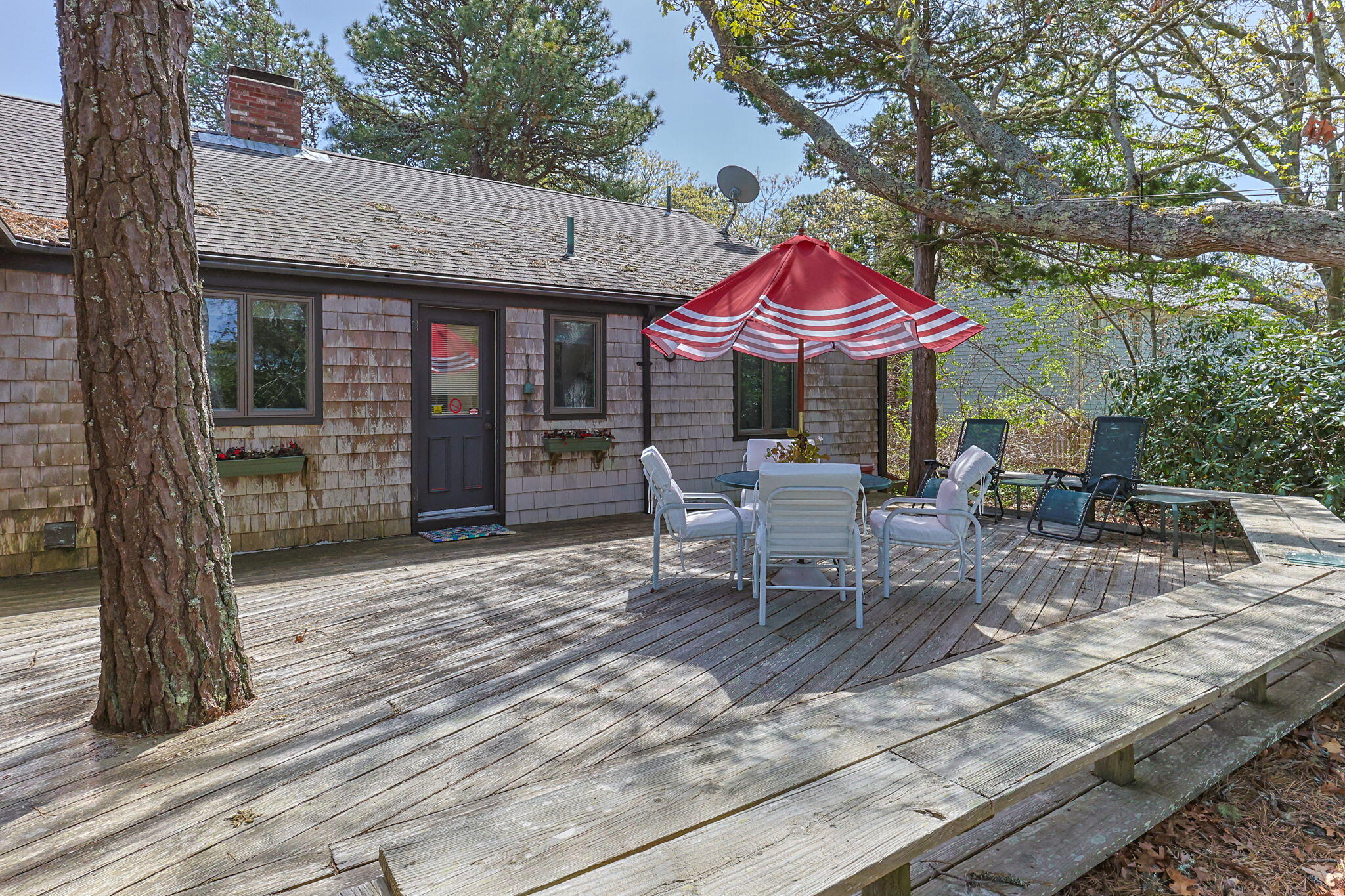 2 Brettwood Road