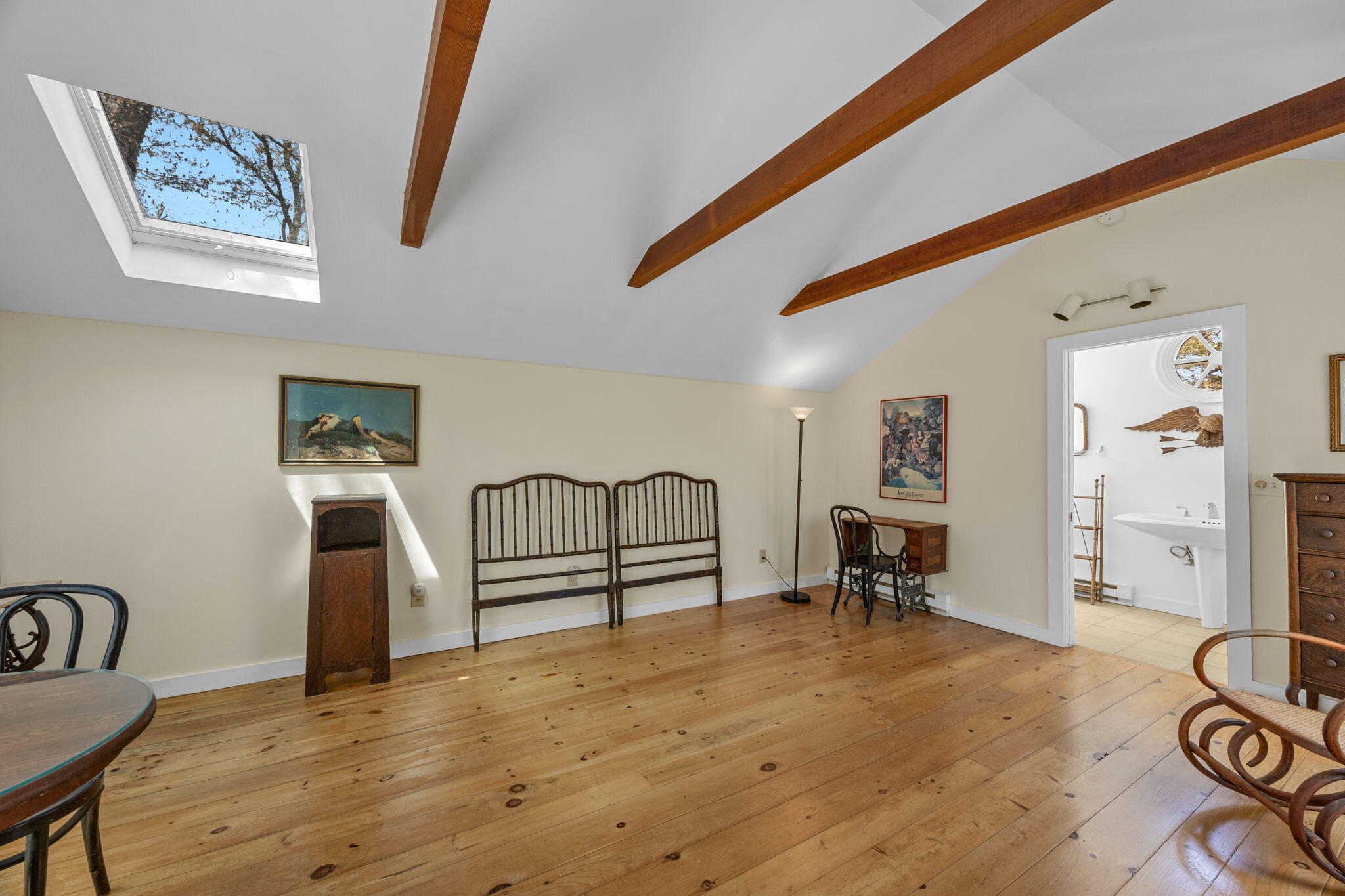 2 Brettwood Road