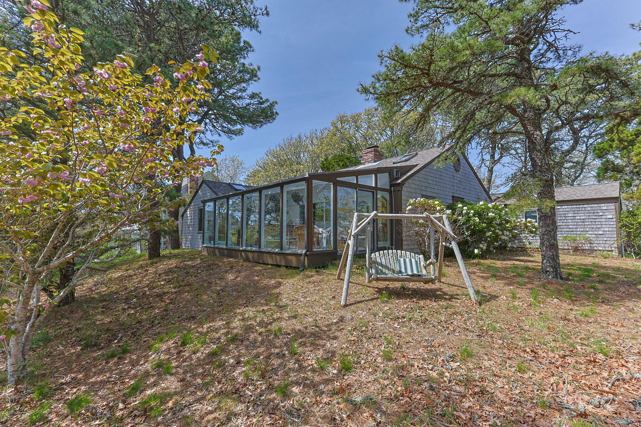 2 Brettwood Road