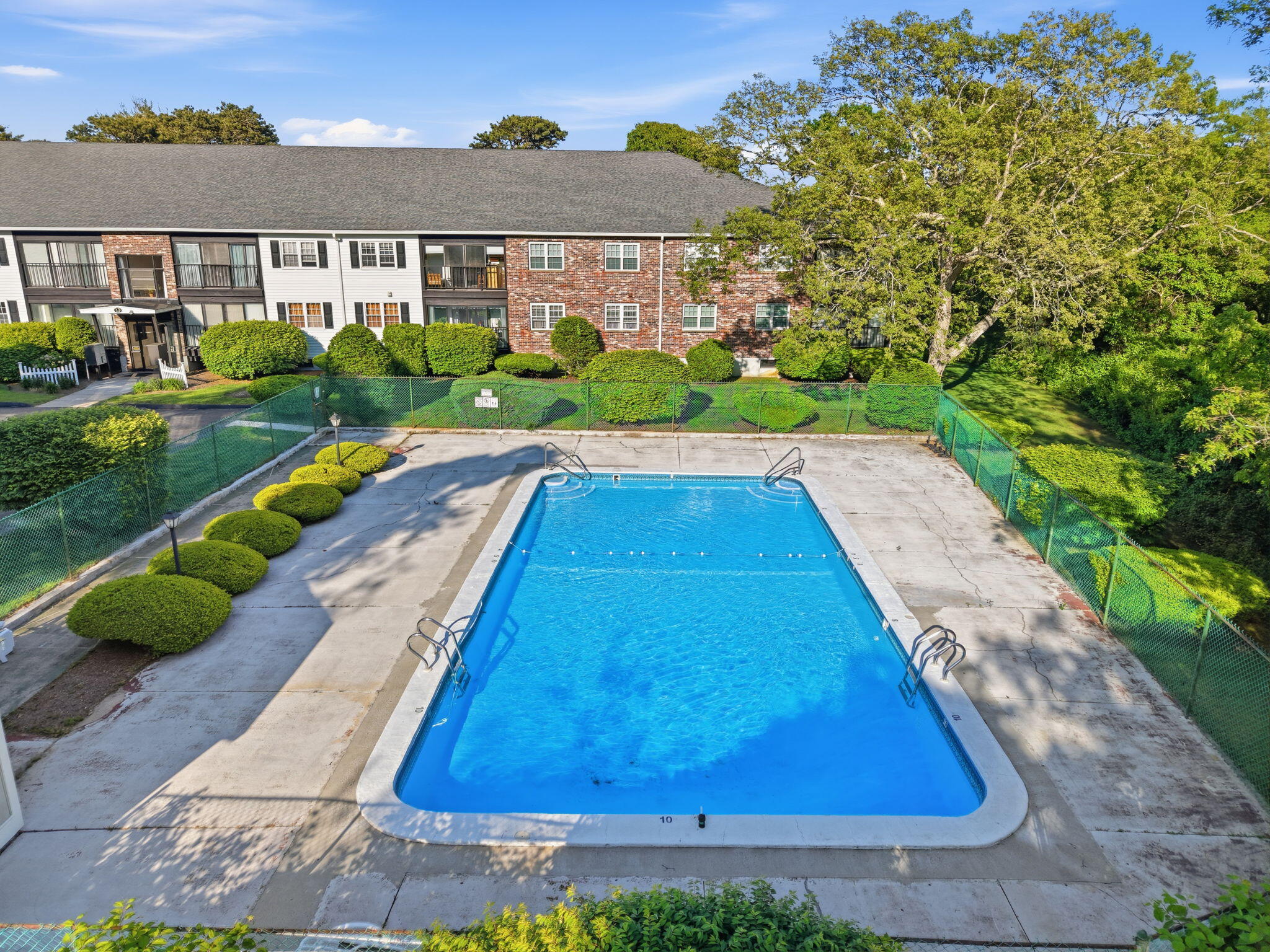 12 Candlewood Lane APT 1 Unit: APT 1-1