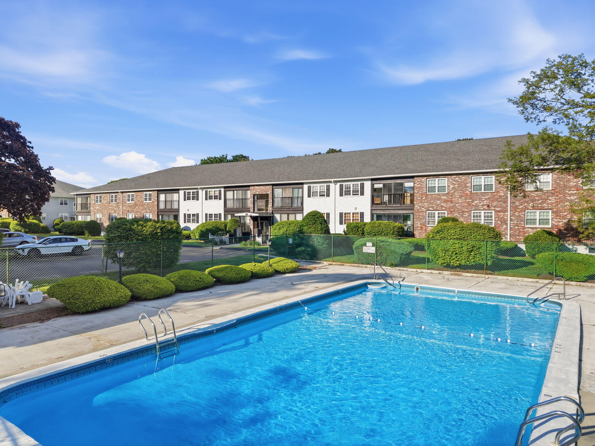 12 Candlewood Lane APT 1 Unit: APT 1-1