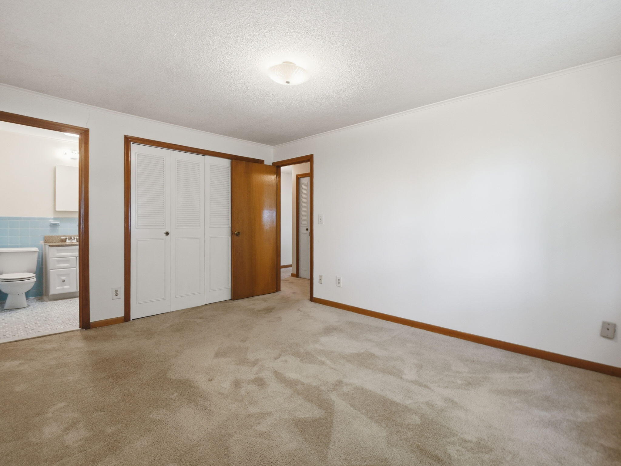 12 Candlewood Lane APT 1 Unit: APT 1-1